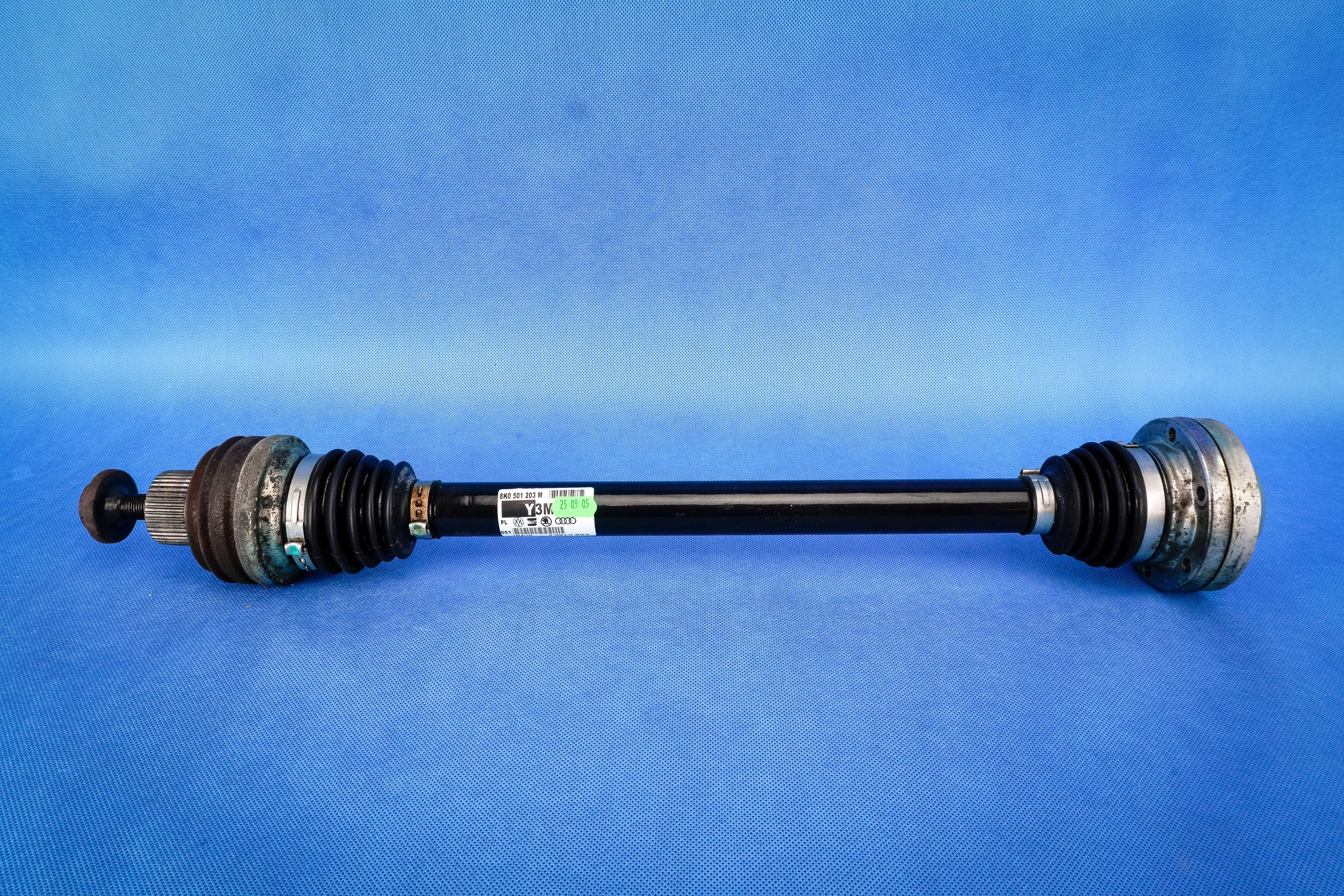 semi-axis rear left right Audi A4 8K A5 8T 8K0501203M