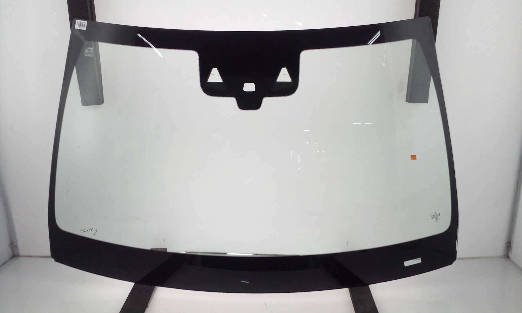 SZYBA CZOŁOWA MERCEDES C-KL W205 14- HUD ORYGINAŁ