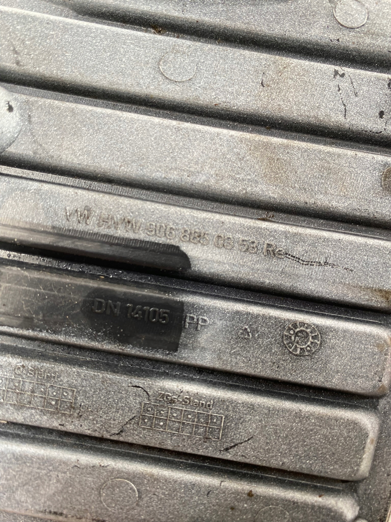 MERCEDES SPRINTER W906 06- grid of a bumper right front 9068850853