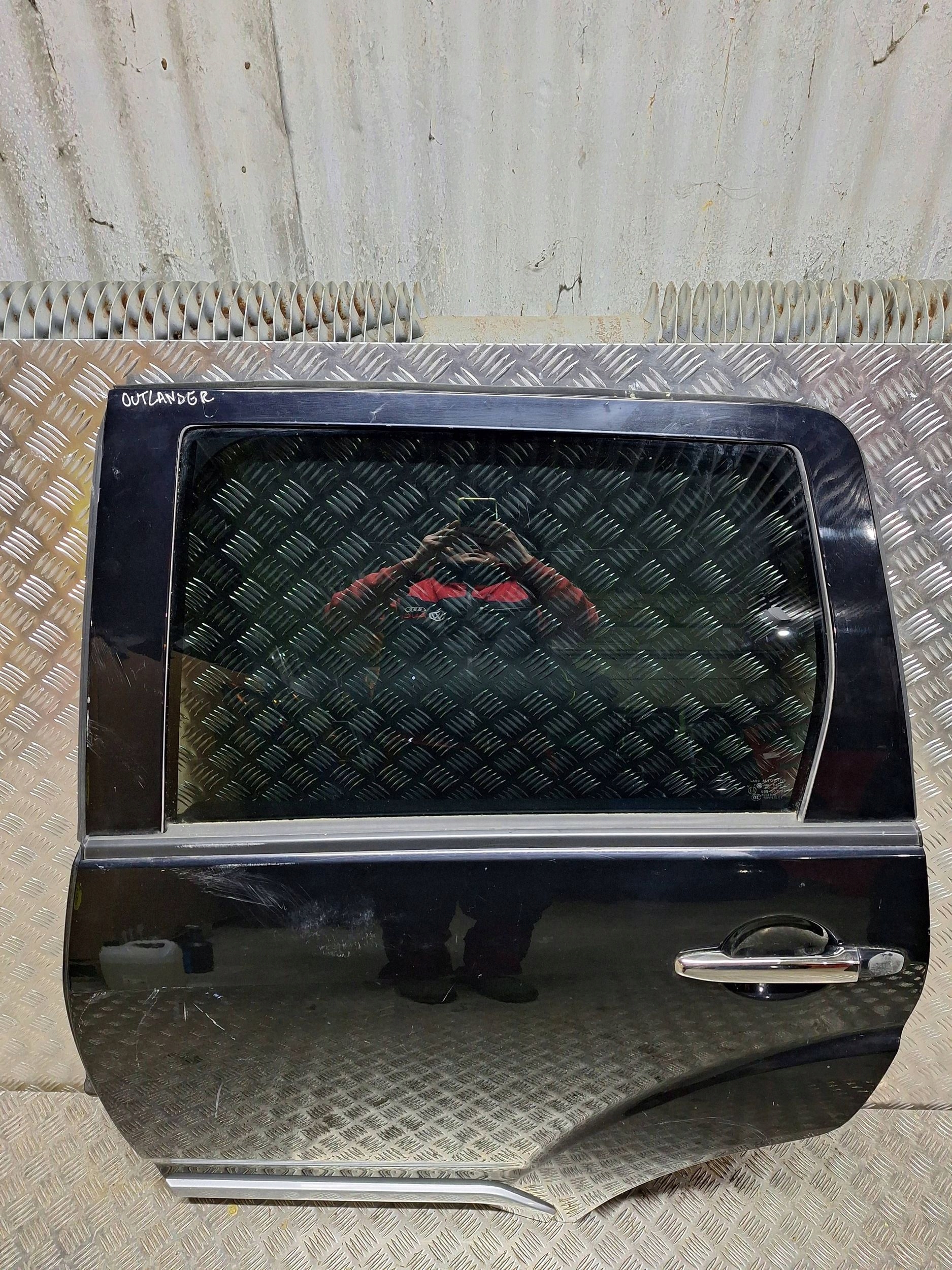door rear part left MITSUBISHI OUTLANDER II 06-12 complete