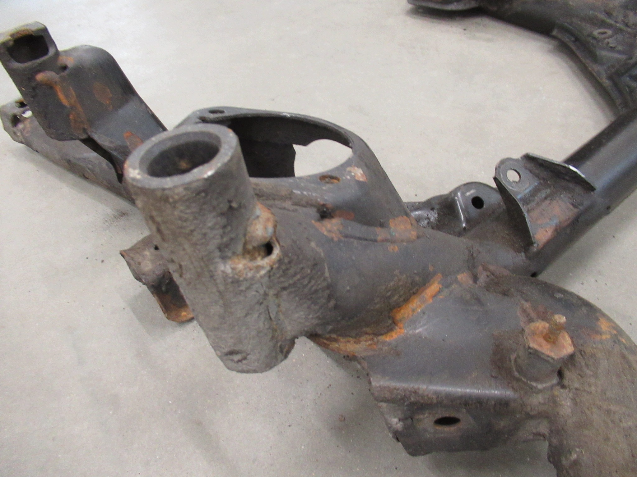 Lawa front axle beam below engine suspension beam BMW E53 X5 X Drive 4x4