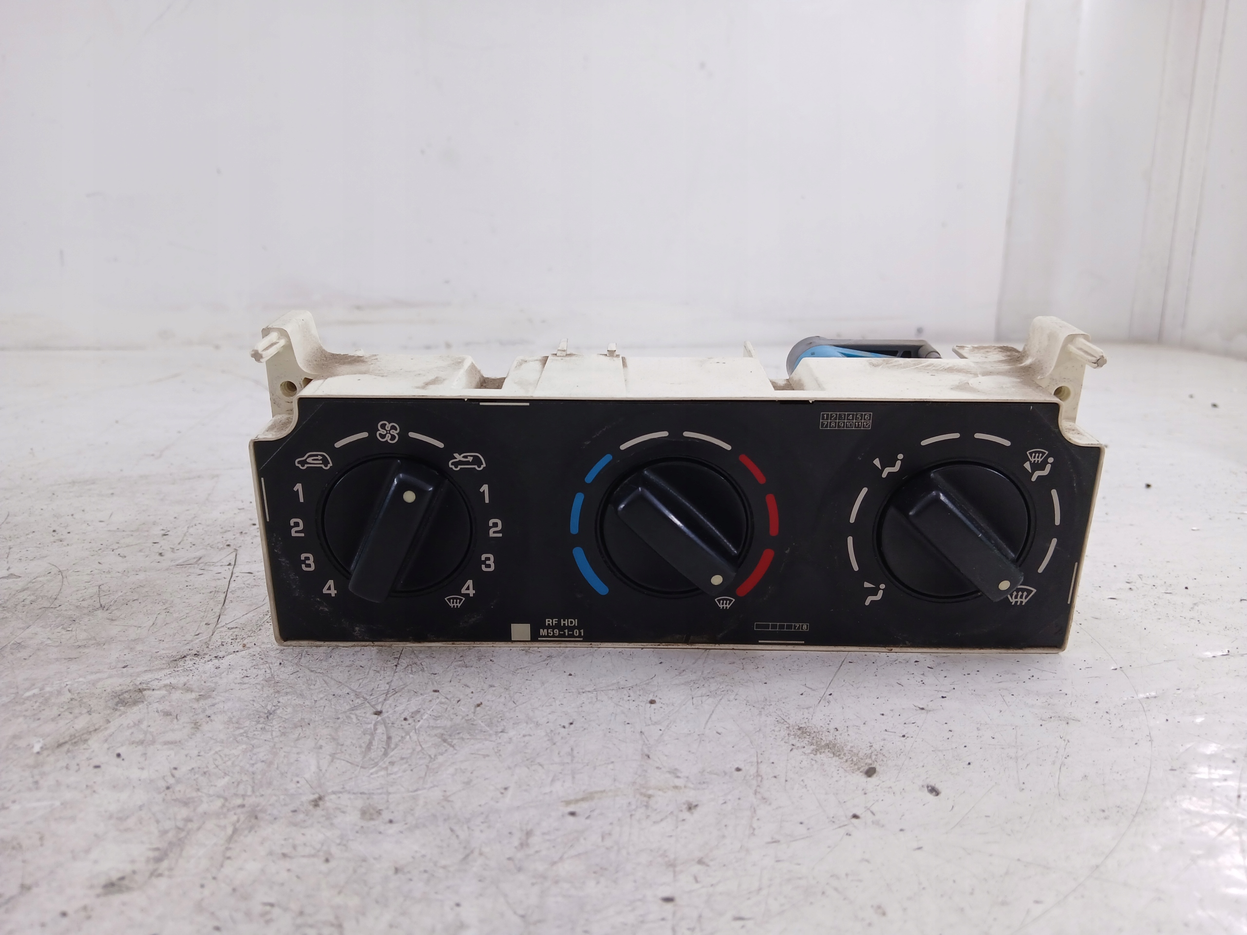 PEUGEOT PARTNER e LIFT PANEL BOCCHETTE