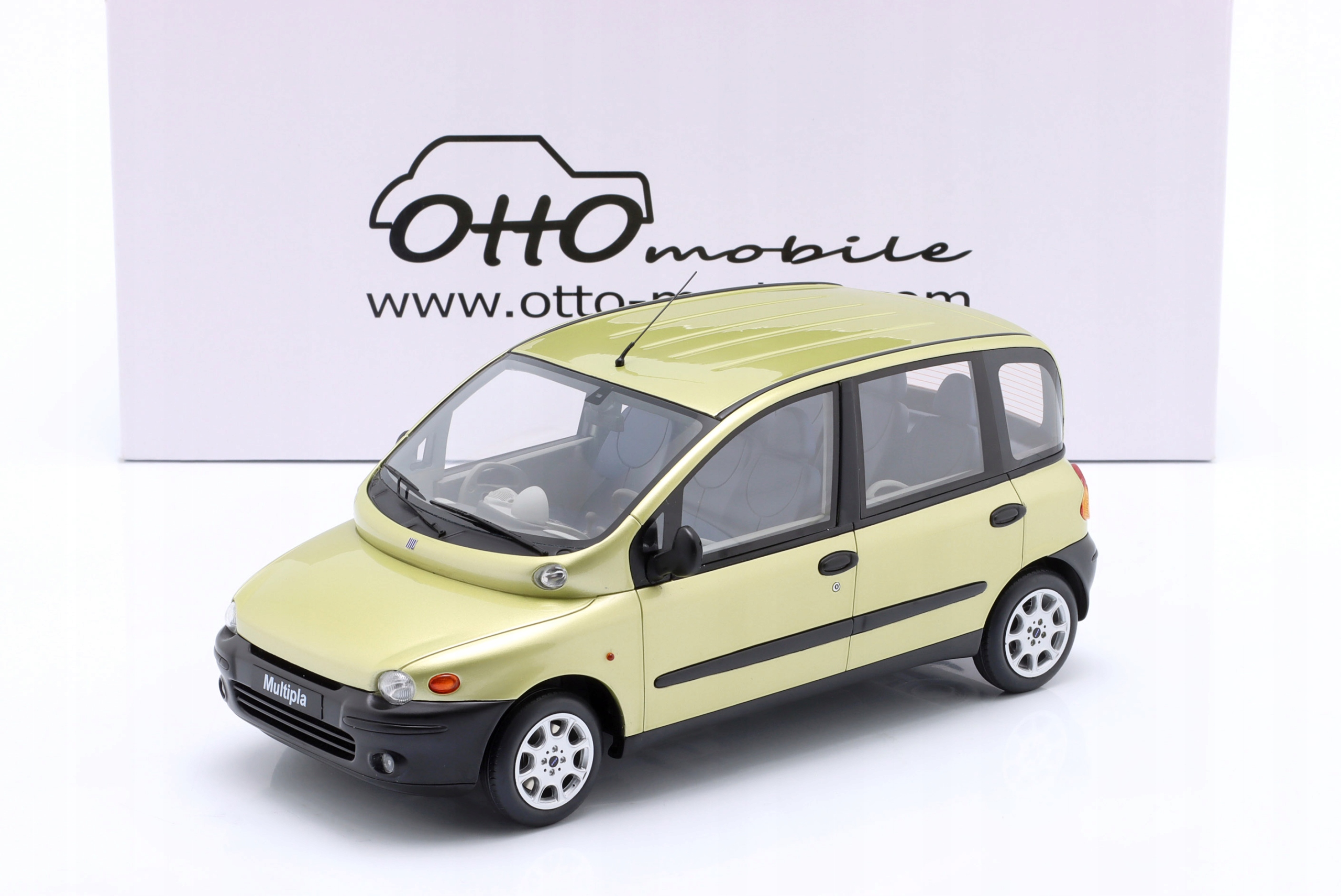 Fiat Multipla 2000 Giallo Chic Otto Mobile 1:18 1/18 Model OT1047
