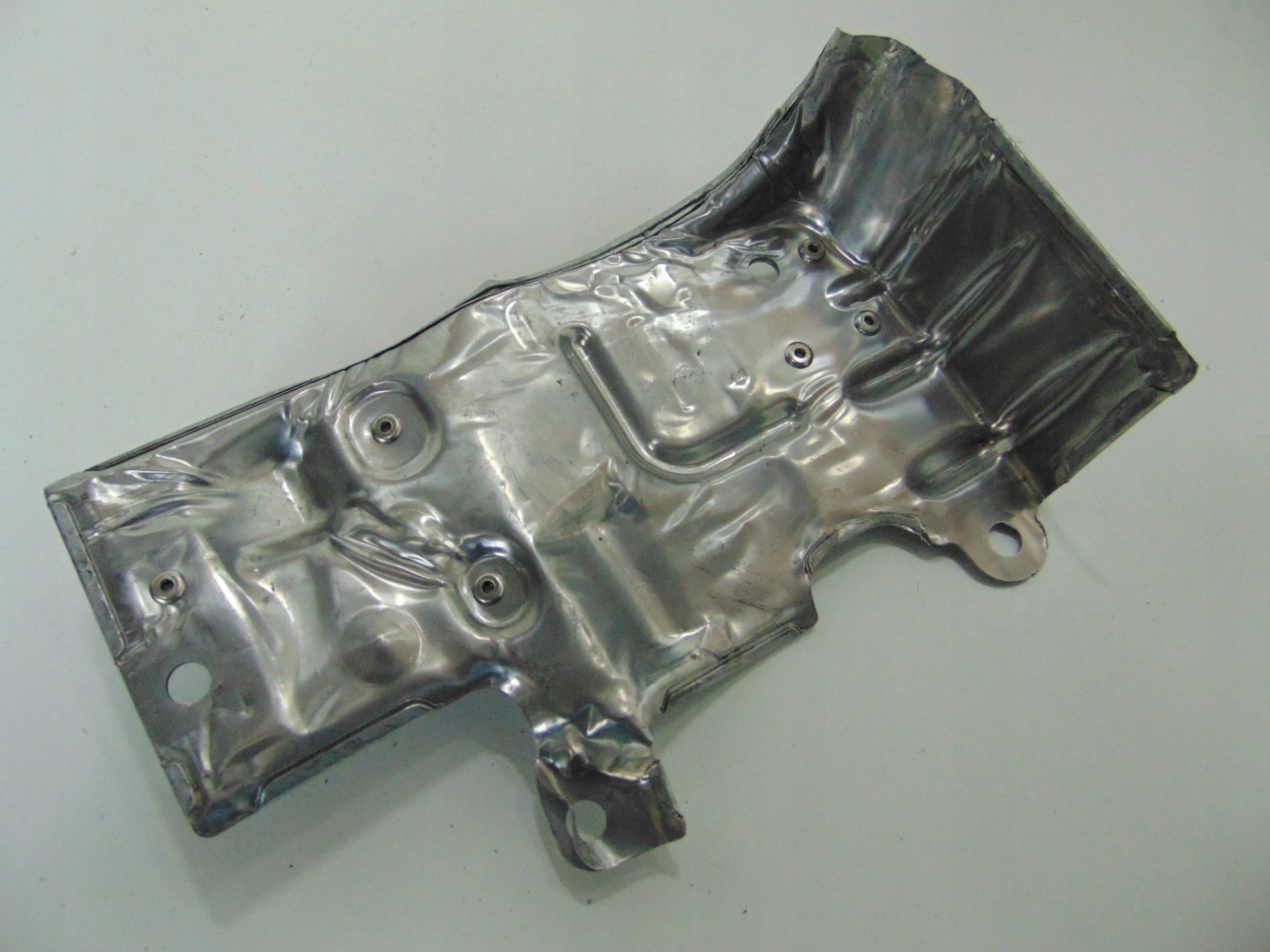 144503801R - ТЕПЛОЗАЩИТНЫЙ ЭКРАН RENAULT ESPACE V TALISMAN 2.0 DCI