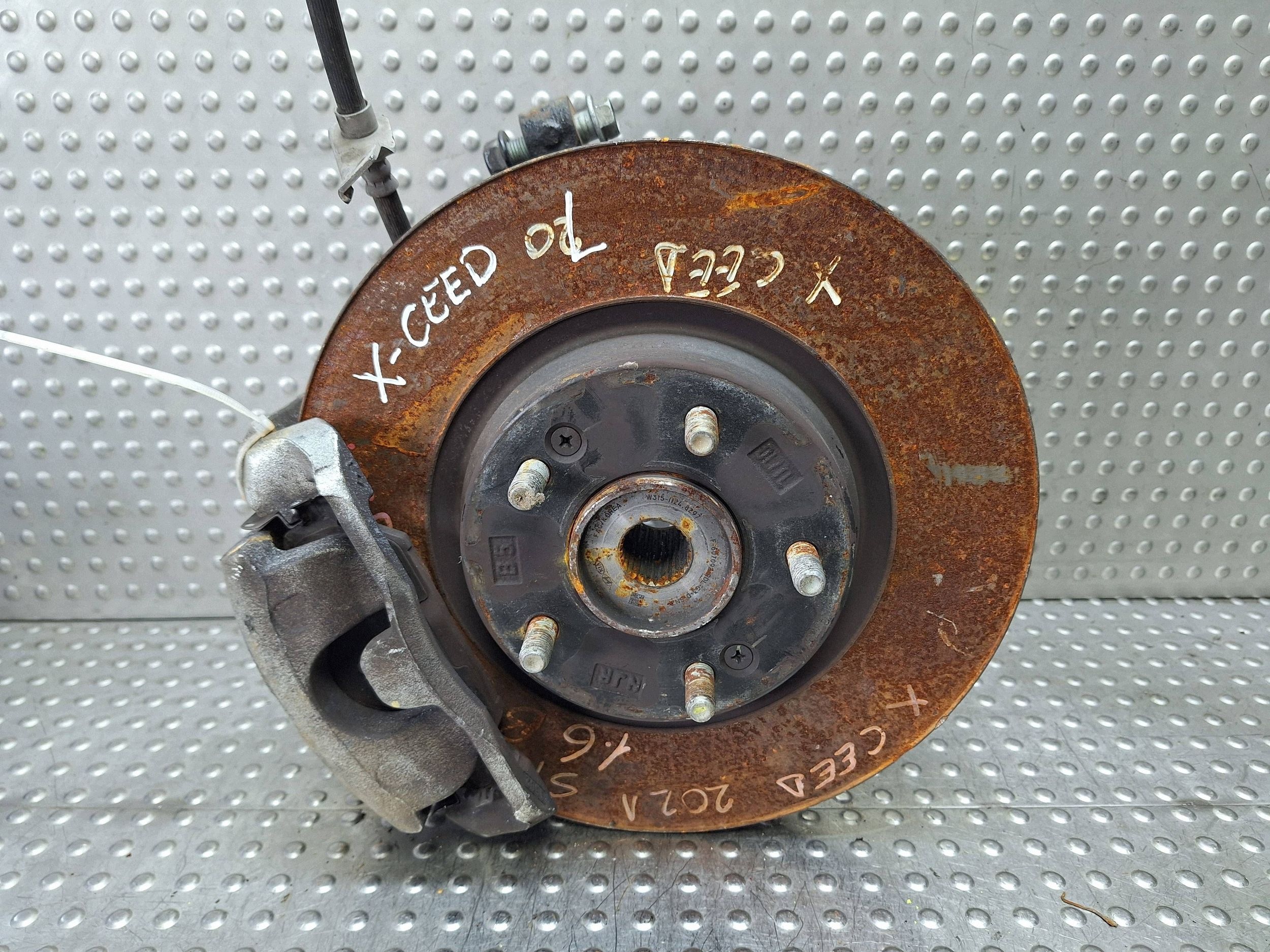 swing left front KIA X-CEED 18- 1.6 GDi 51700J7BA0