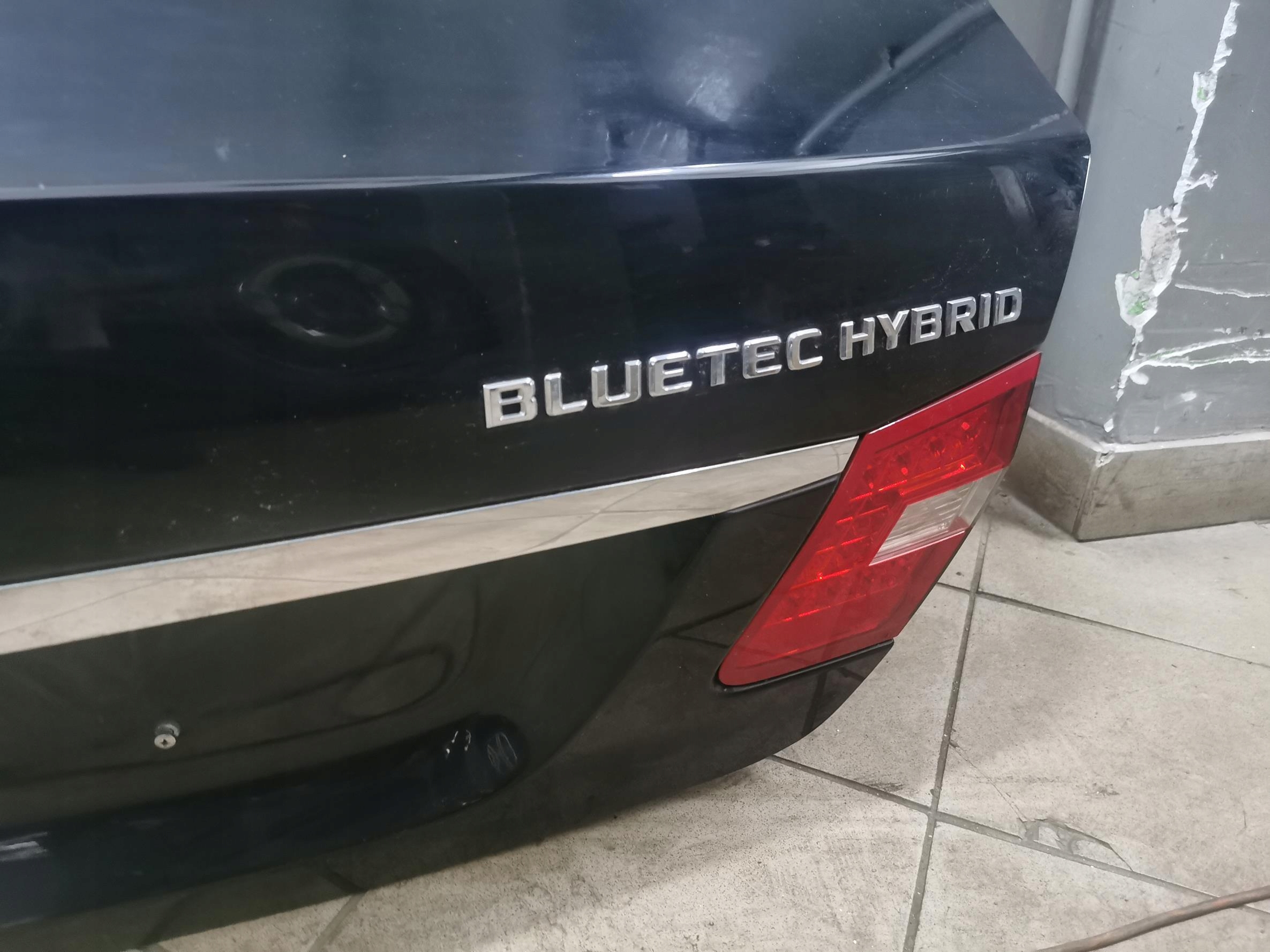 trunk door boot MERCEDES E-KLASA W212 197 sedan