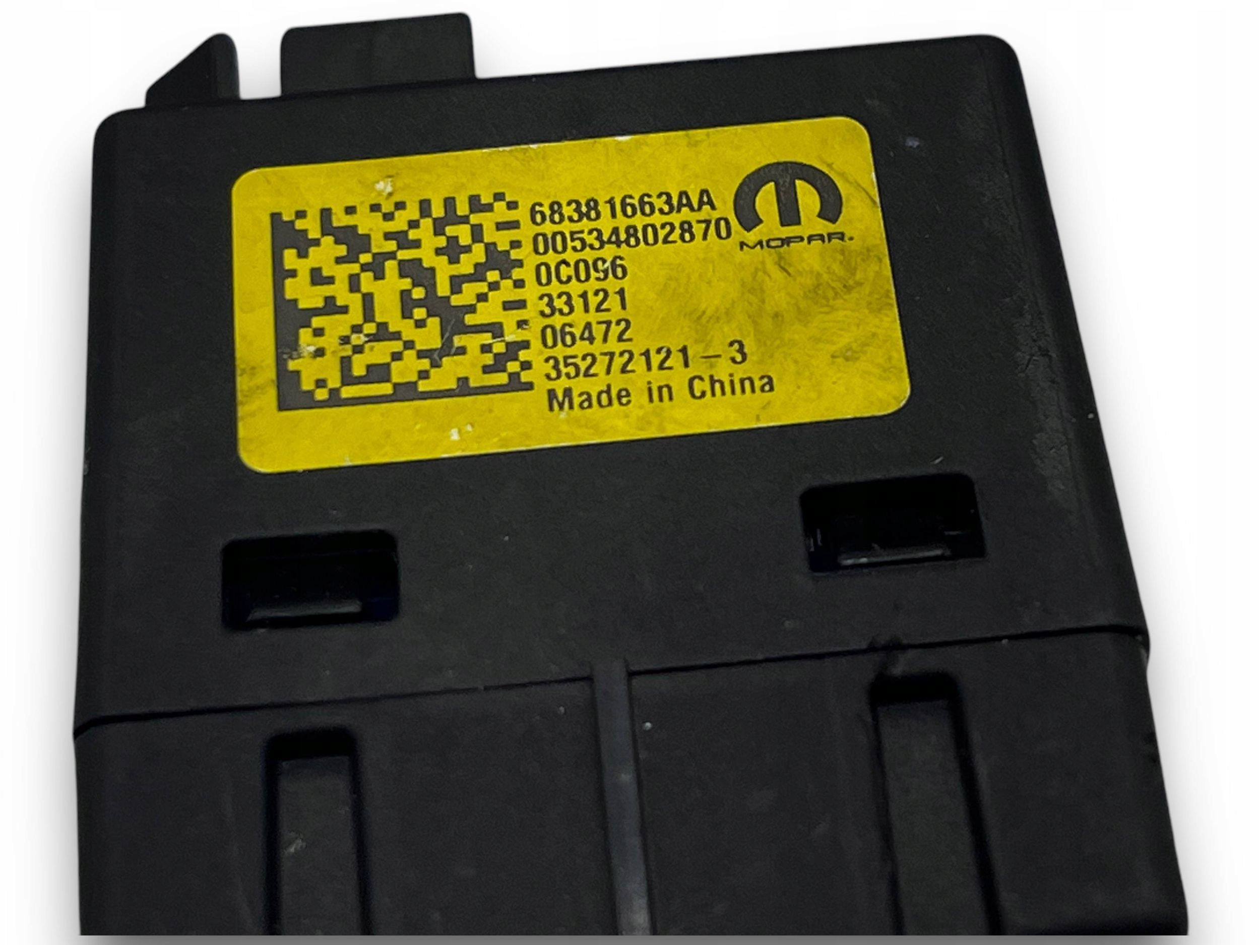 JEEP COMPASS LIFT Adapter, Stecker ZLACZE USB 68381663AA @M
