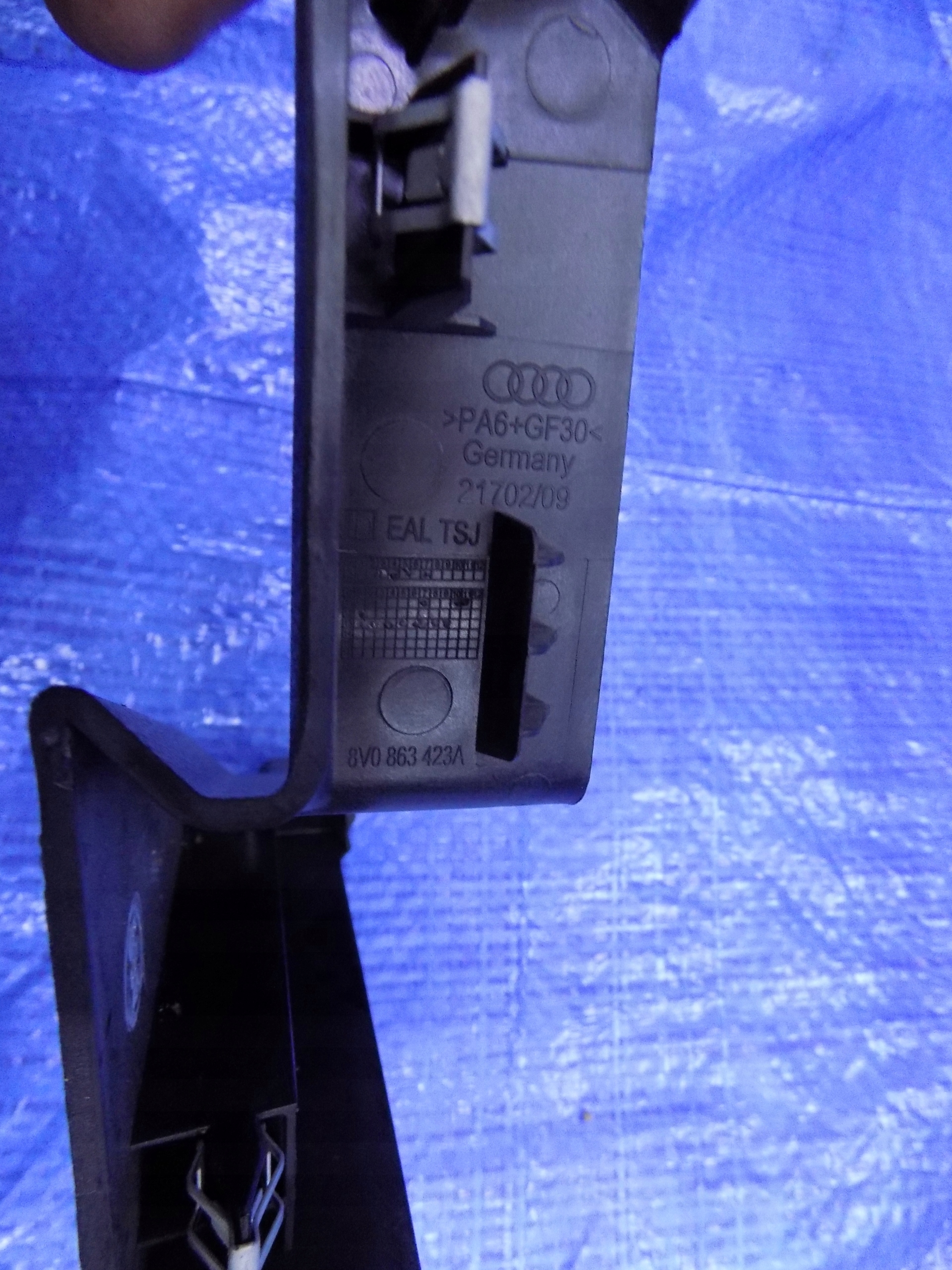 cover KRAWEDZI boot left AUDI A3 8V 2,0TDI