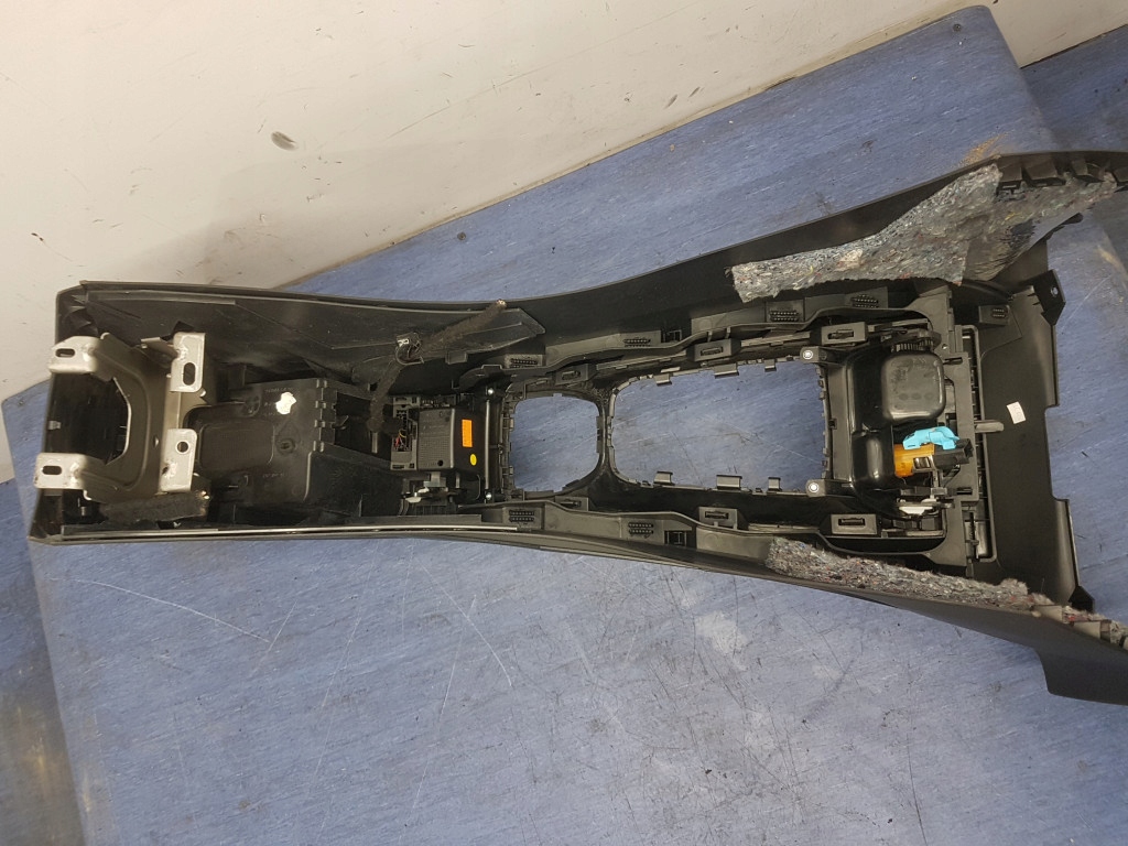 CITROEN C5 II X7 тунель середина