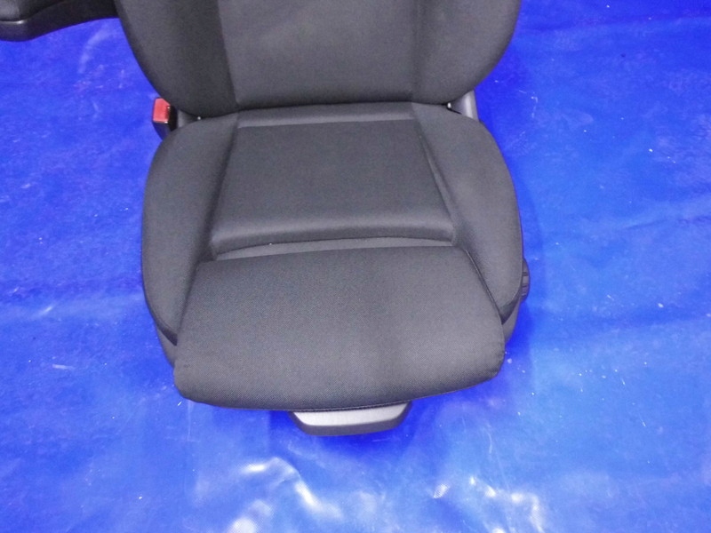 seat driver´s left front EUROPA MERCEDES SPRINTER W907 W910 18-25R