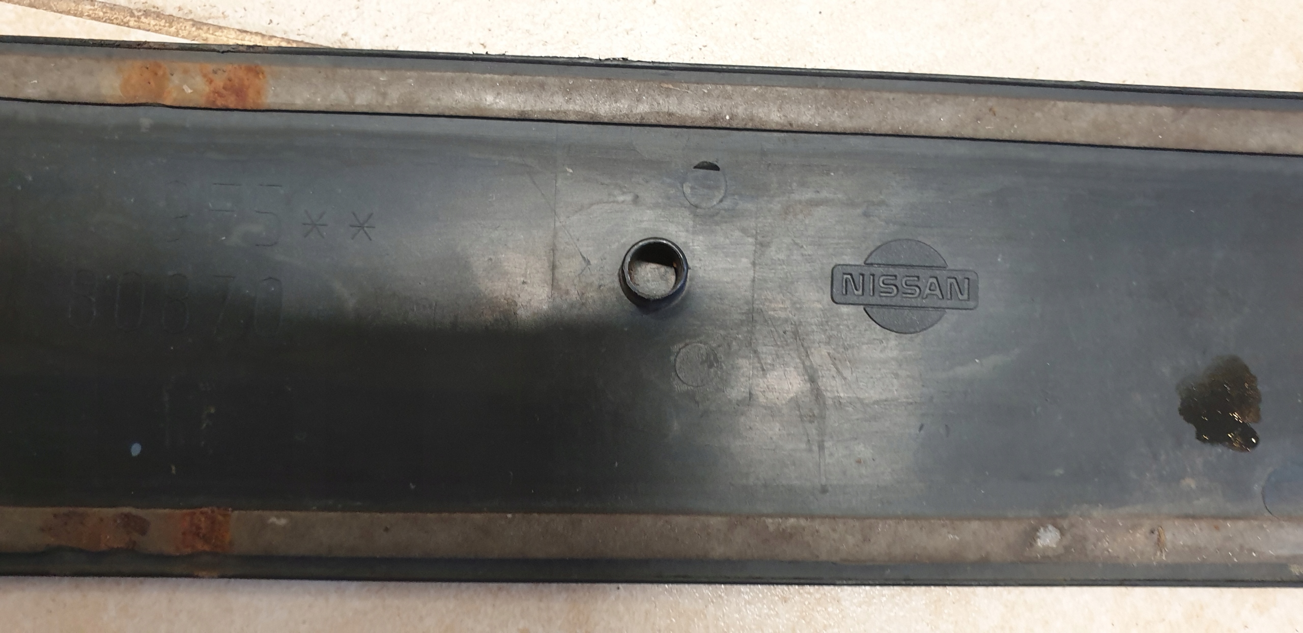 moulding door right front NISSAN PRIMERA P11 OE