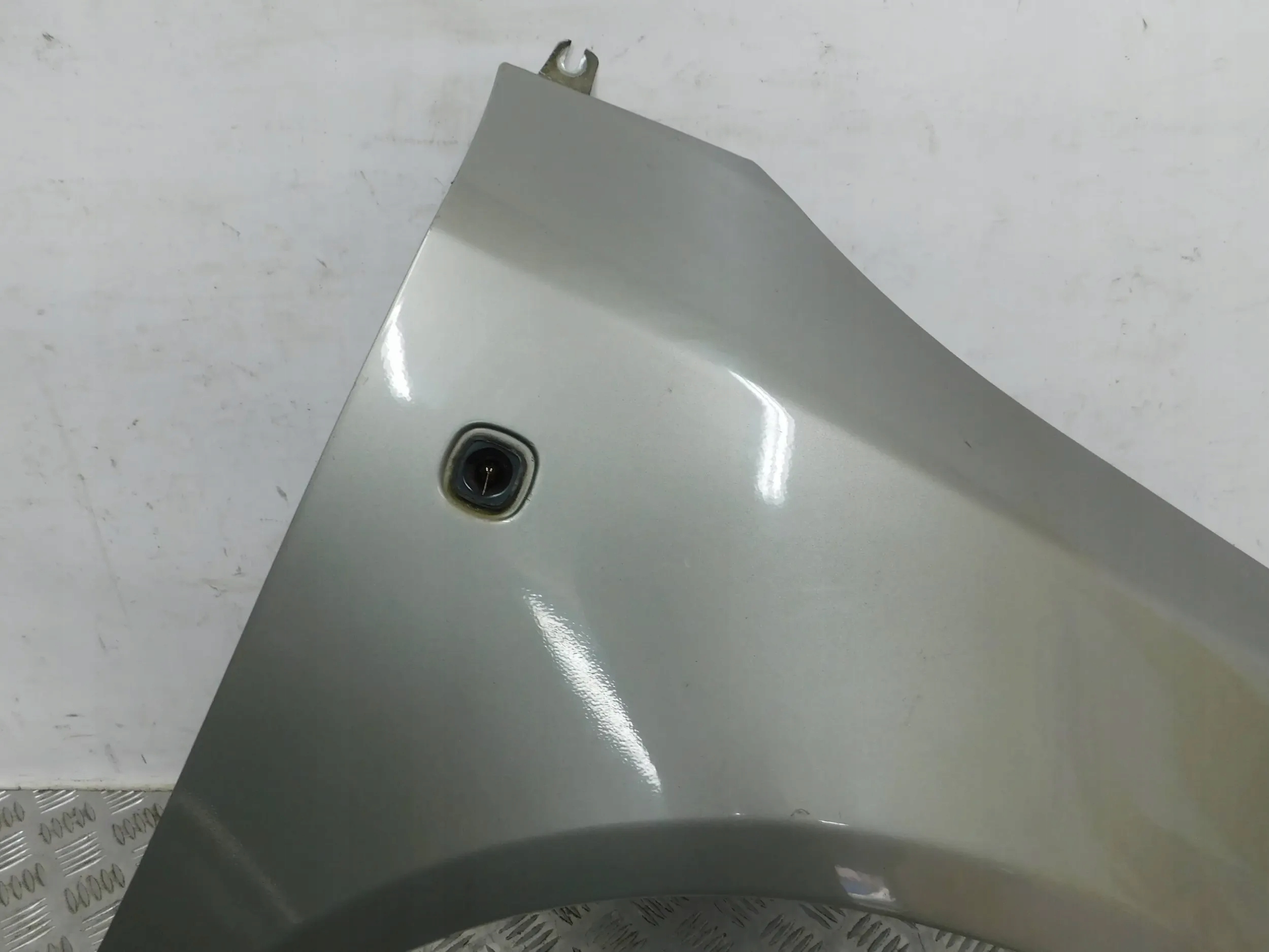 fender front front right SKODA FABIA II ROOMSTER