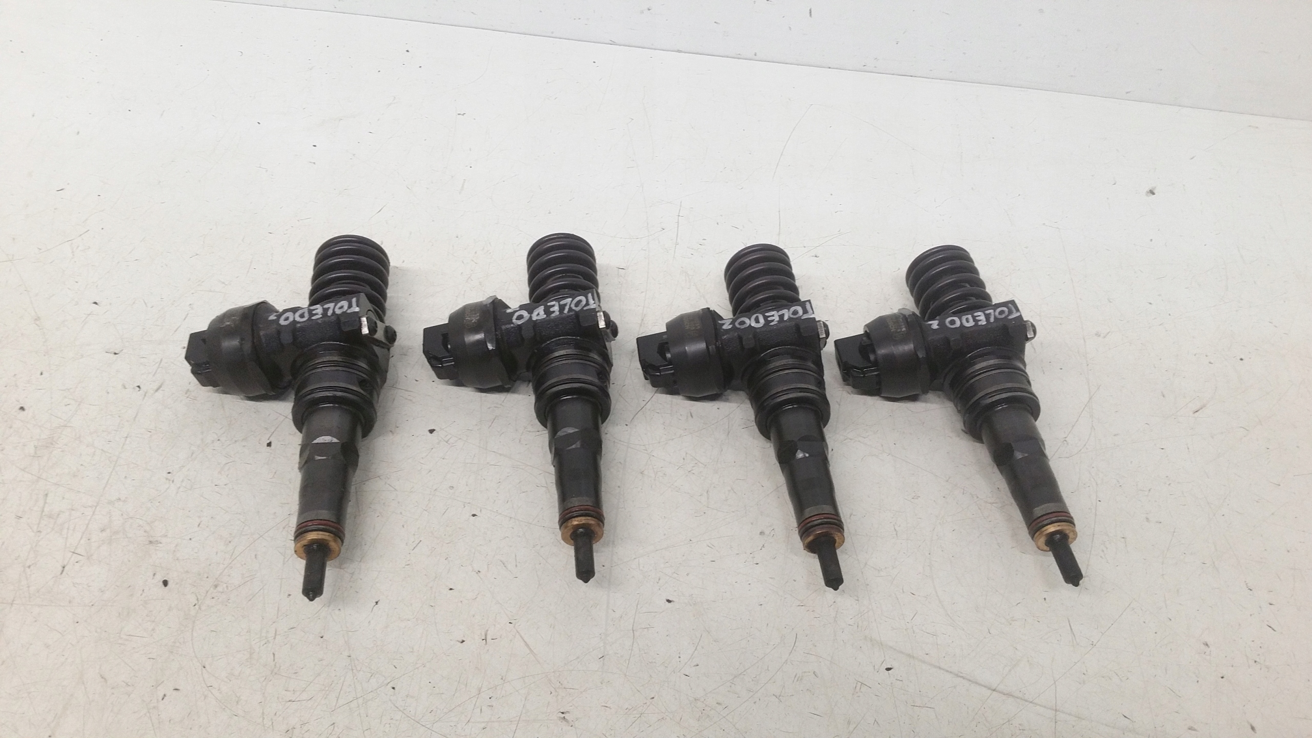 Pumpedüse 038130073AC Seat Toledo