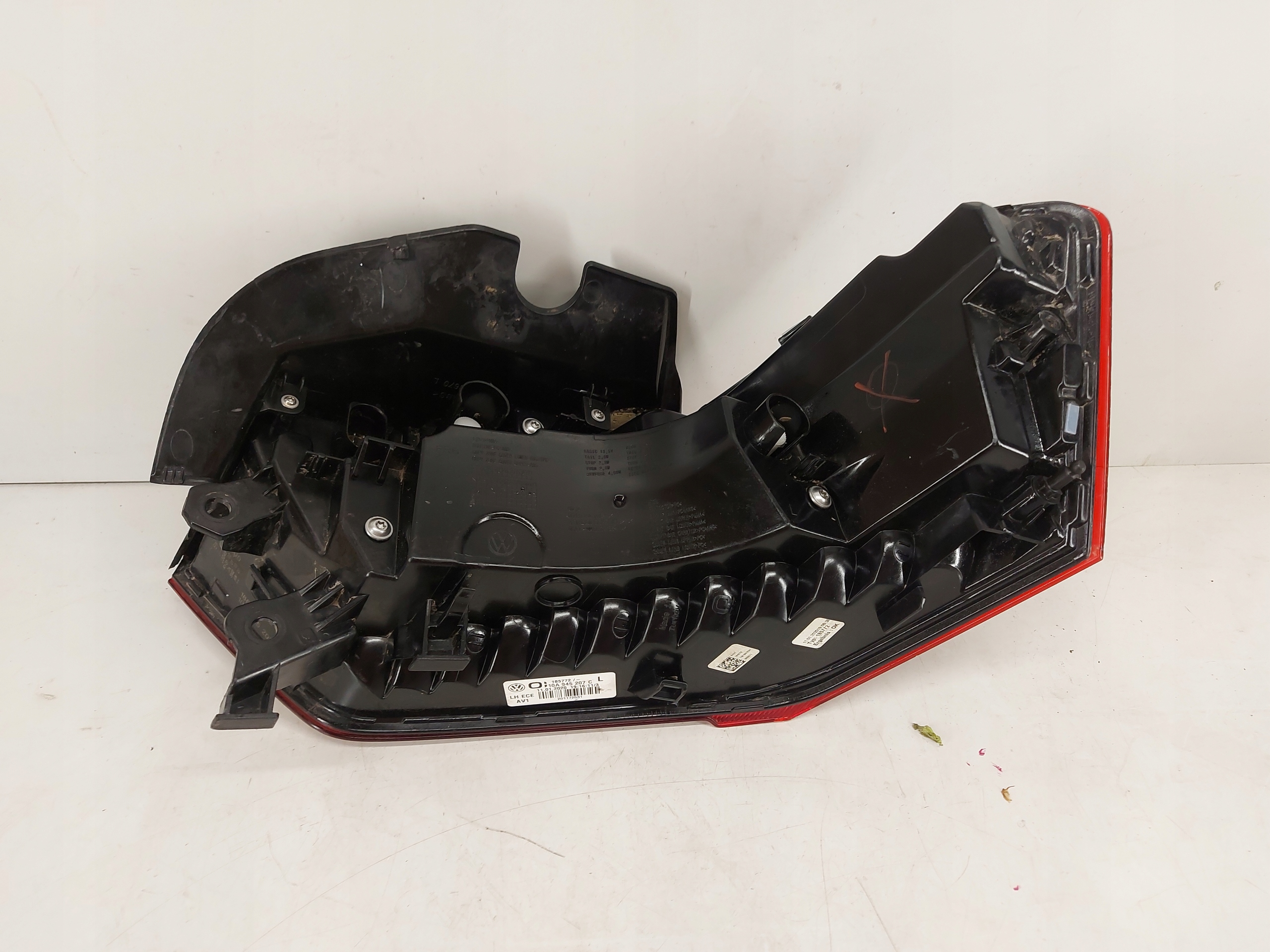 vw id3 10a фонарь левый