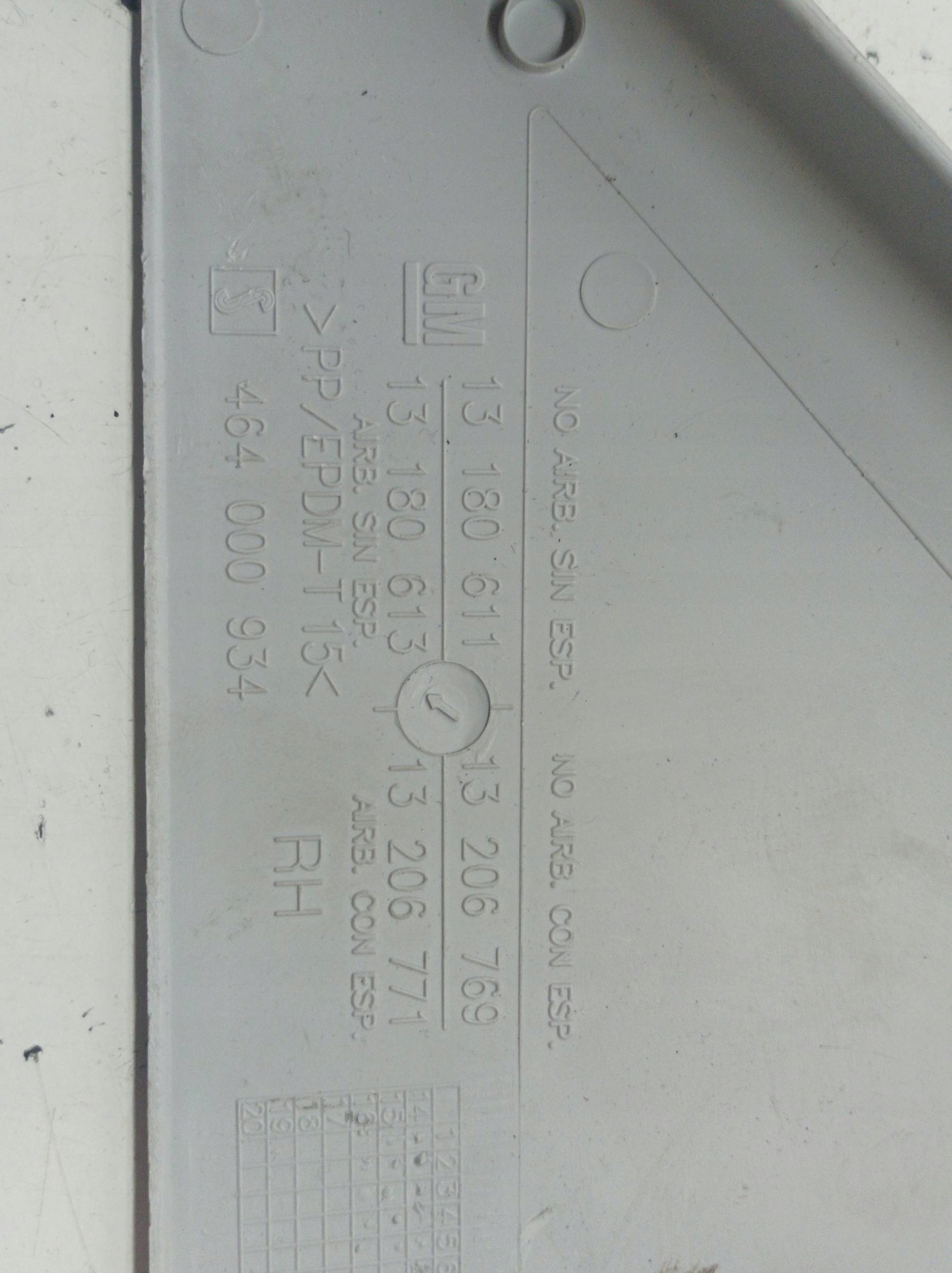 Blende Abdeckung SLUPKA C rechts heck 13180611 Opel Corsa V (2014- ) E