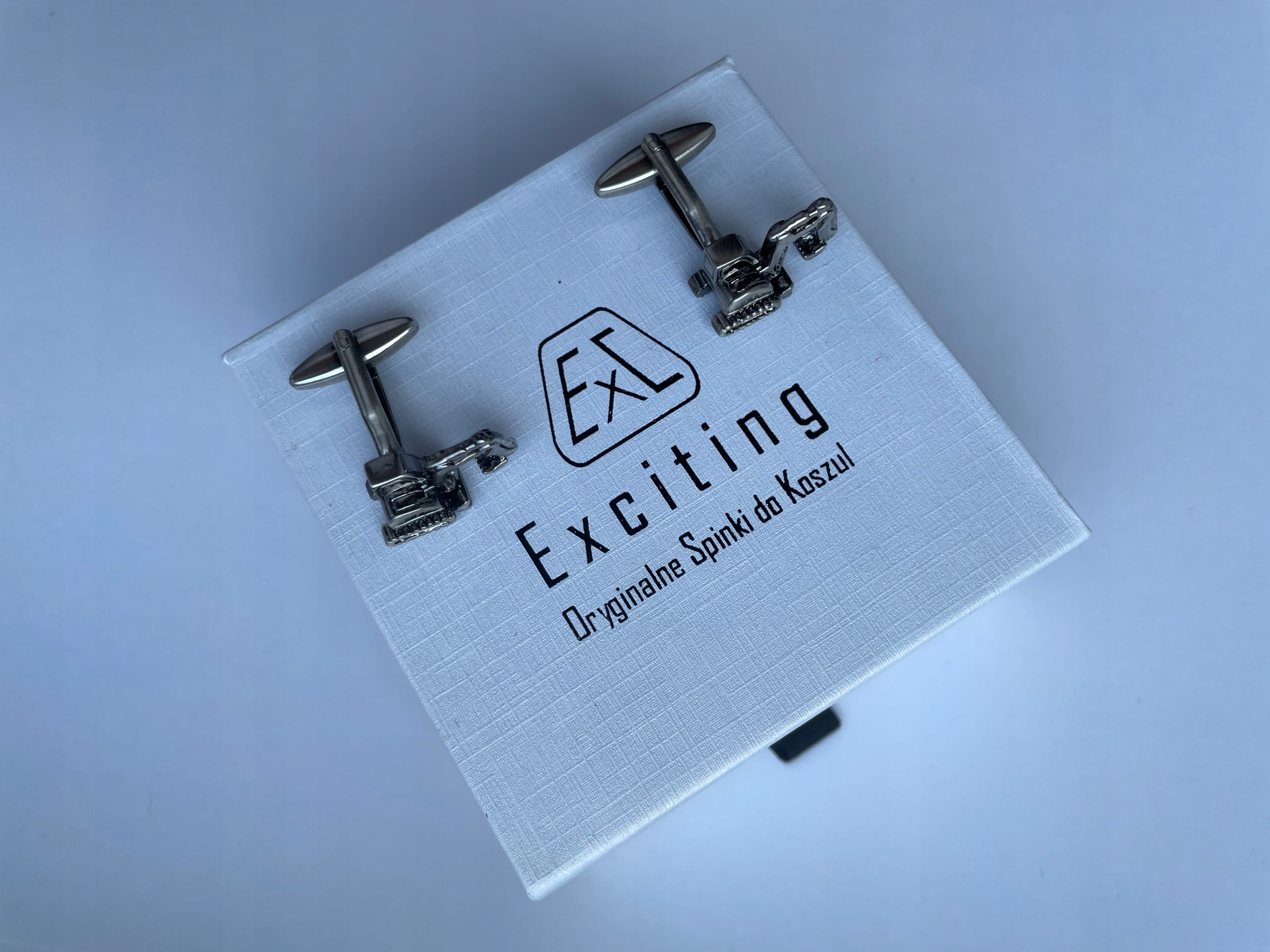 Titanové manžetové knoflíčky Exc Bagr Buldozer Jeřáb Manitou Bílé Pouzdro