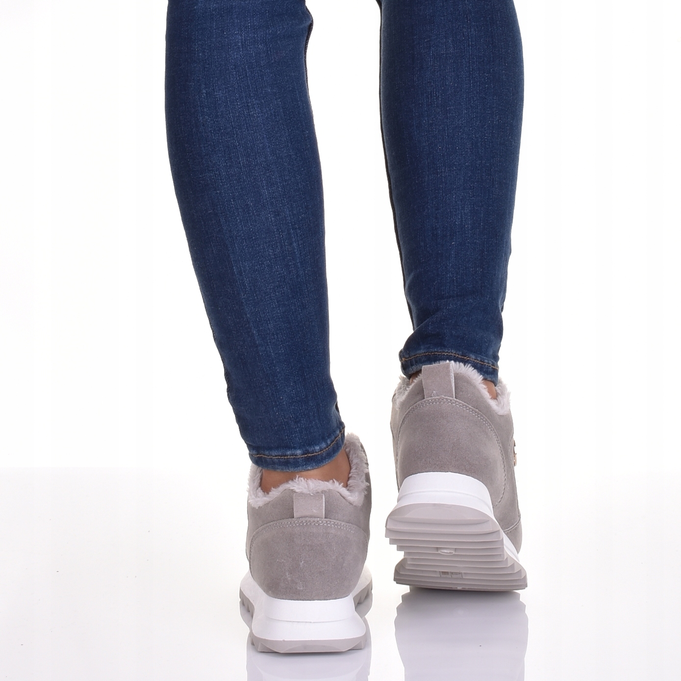 ŚNIEGOWCE DAMSKIE OCIEPLANE BUTY ZIMOWE MODNE NISKIE FUTERKO Długość wkładki 24.5 cm