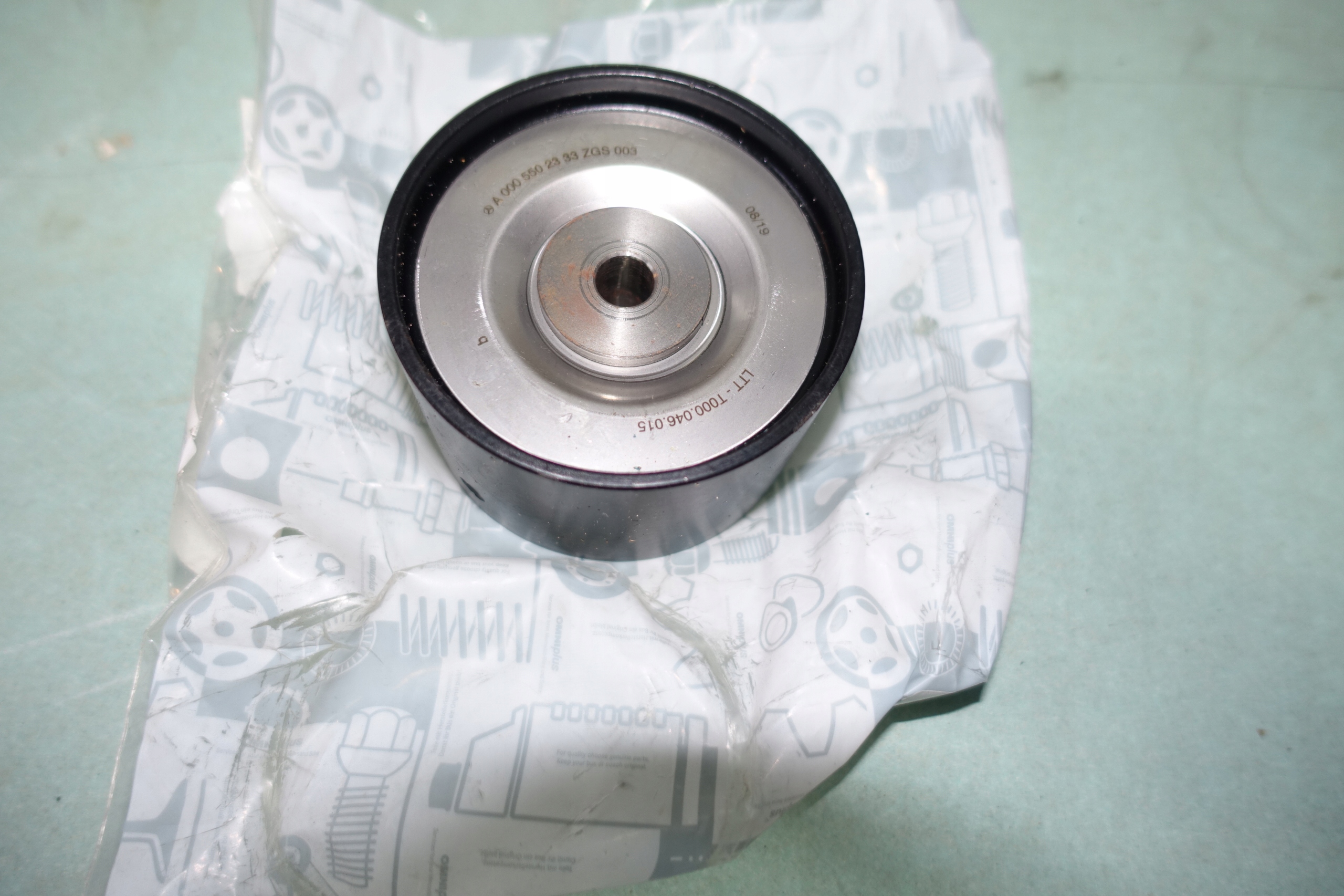 000 550 - Натяжний ролик Mercedes Atego Axor Citaro