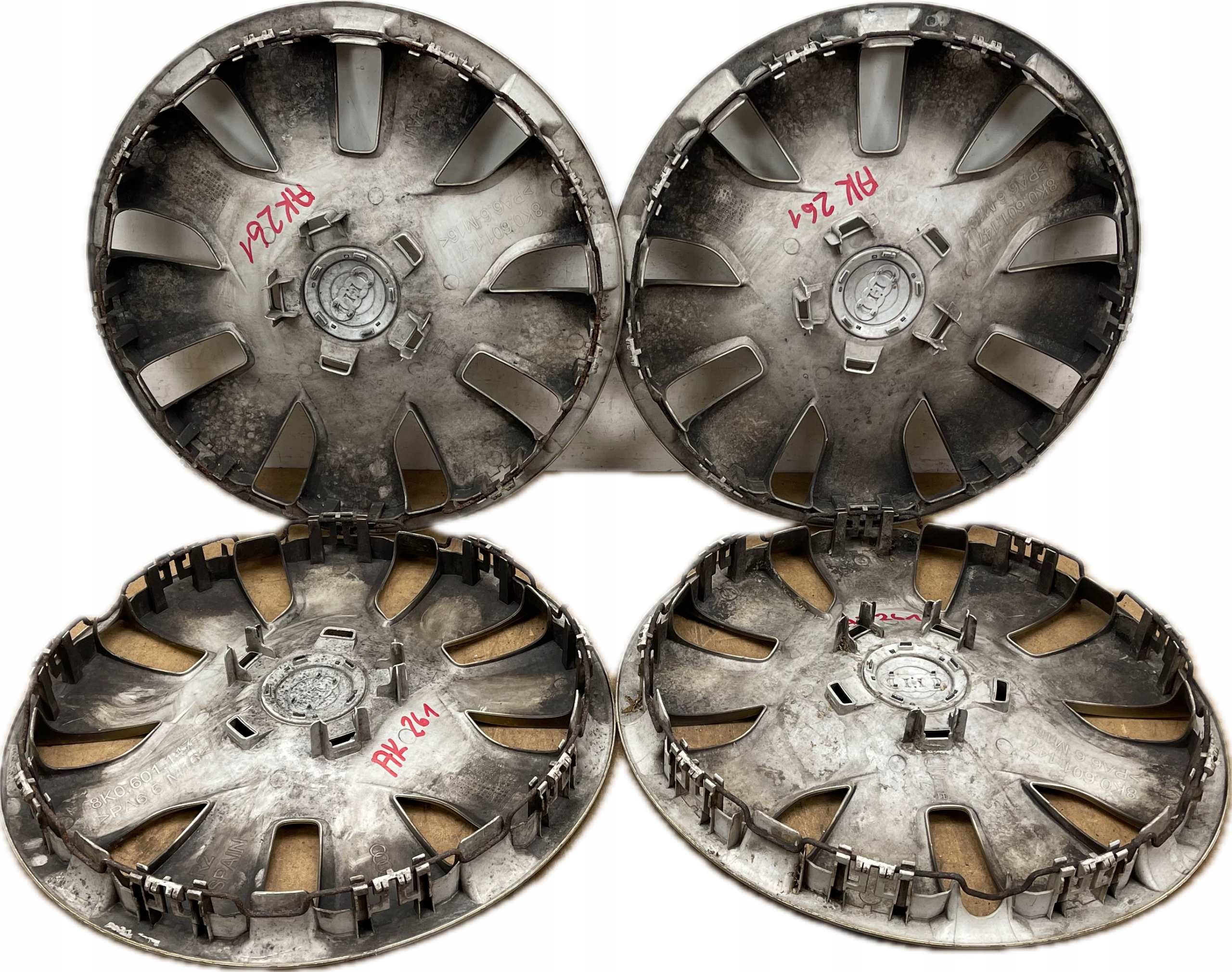 AK261 copriruota KOMPLET 16 CALI AUDI A4 B8 8K0601147 Originale