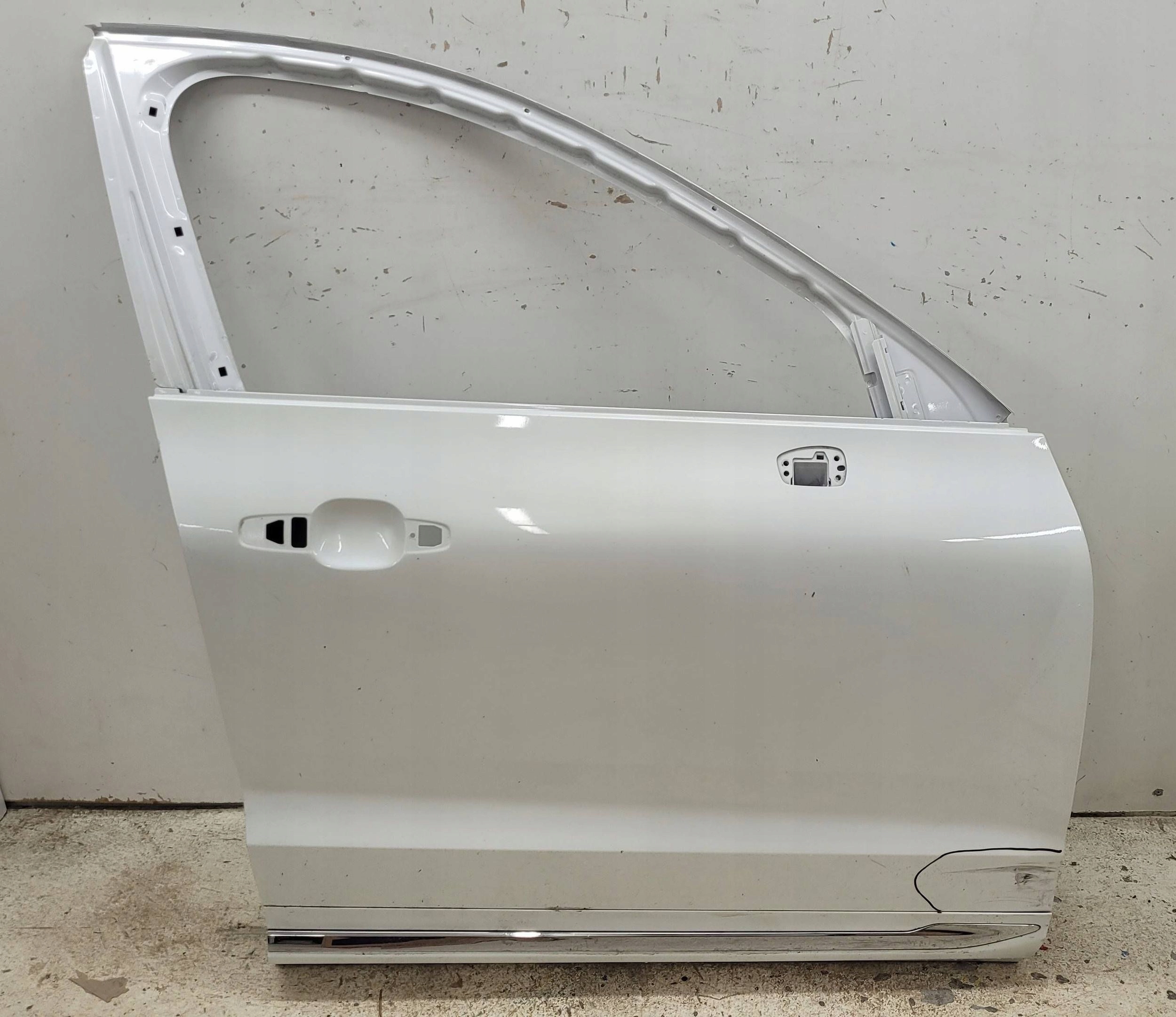 VOLVO XC60 II 2 17- DRZWI PRZÓD PRZEDNIE PRAWE FV