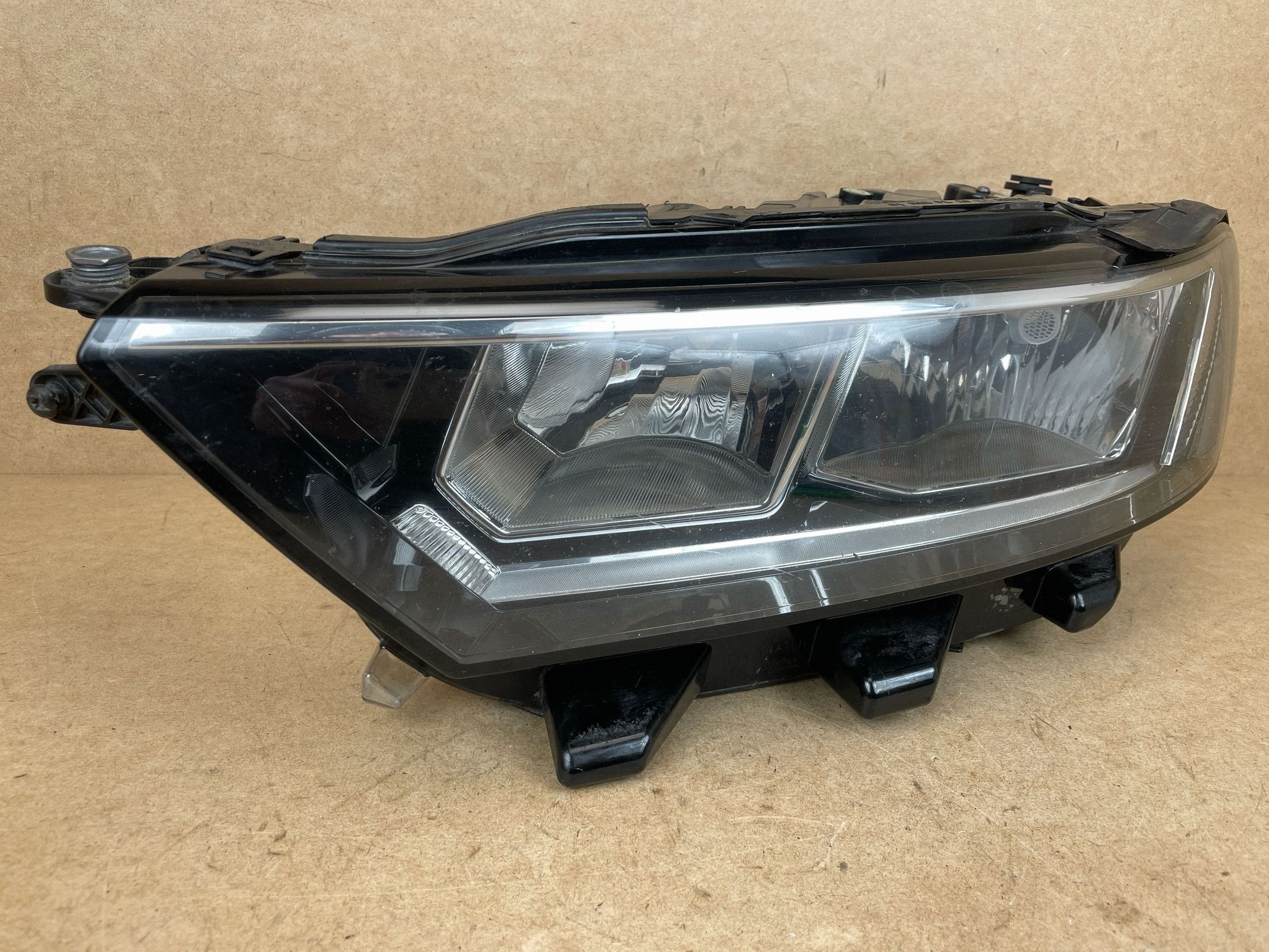 light front left H7 VW T-ROC and A11 2GA 2017-2021 2GA941005B
