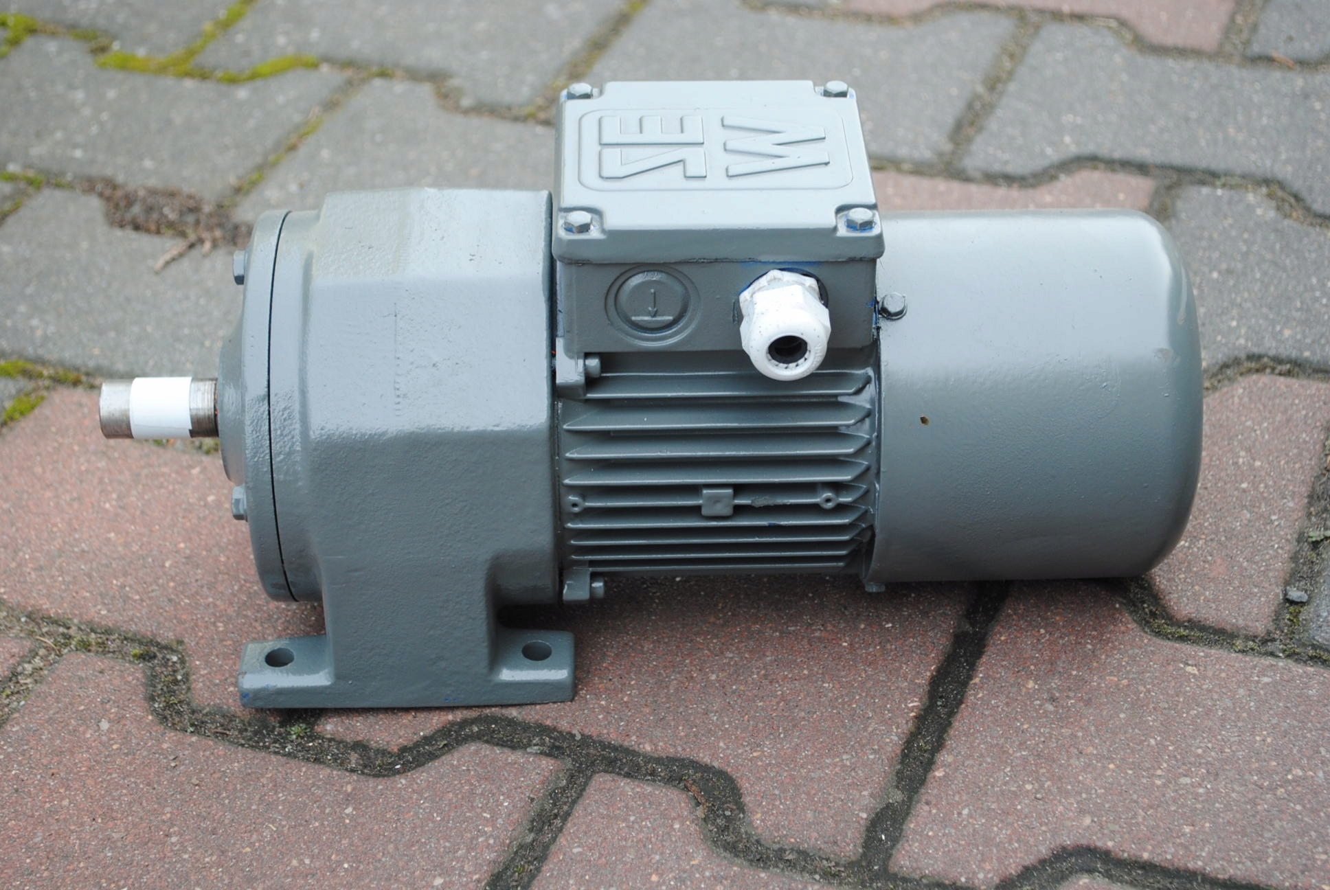 Motoreduktor 0.25kw. 148obr./min.. SEW Kod producenta 010353540.3.03.02001