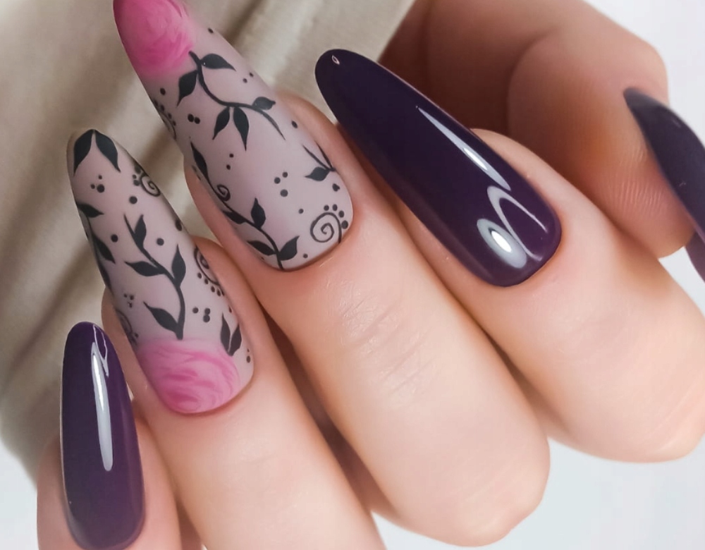 CLARESA LAKIER HYBRYDOWY WINTER WONDERLAND 4 Pojemność 5 ml