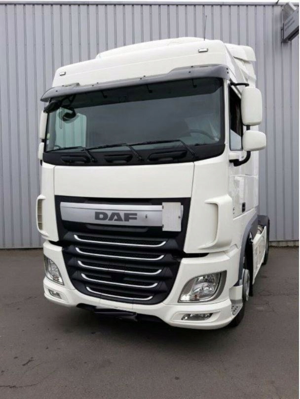 OSŁONA PRZECIWSŁONECZNA BLENDA DAF XF 95/105/106 -2016, KABINA SPACE CAB