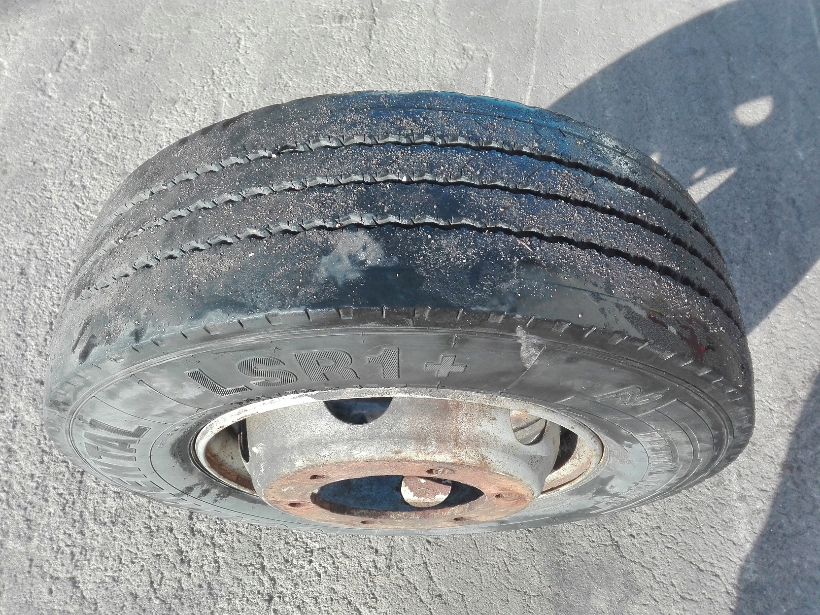 ПЕРЕДНЯЯ ШИНА CONTINENTAL LRS1+245/70R17.5