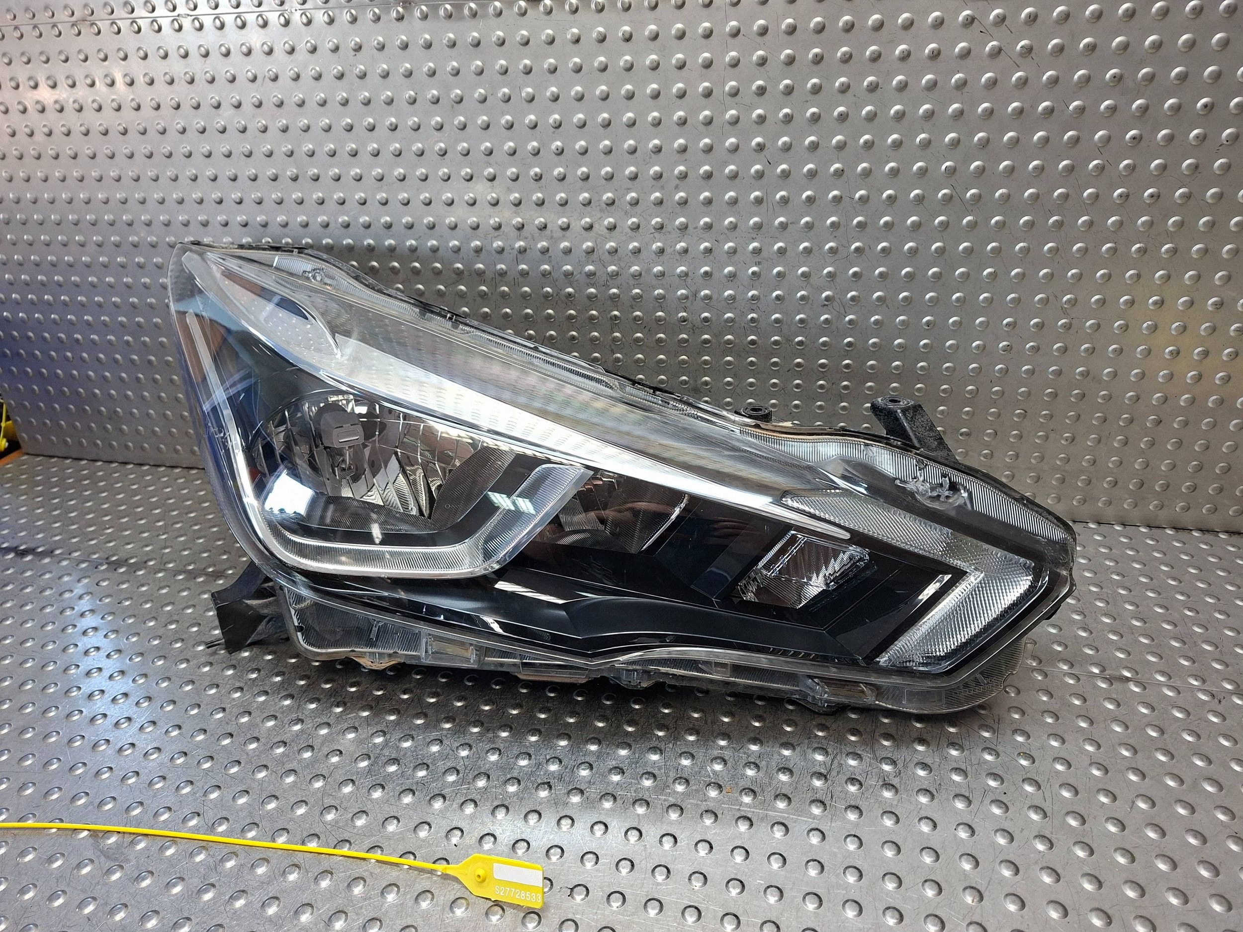 light front right NISSAN MICRA K14 16- 26010-5FA0A
