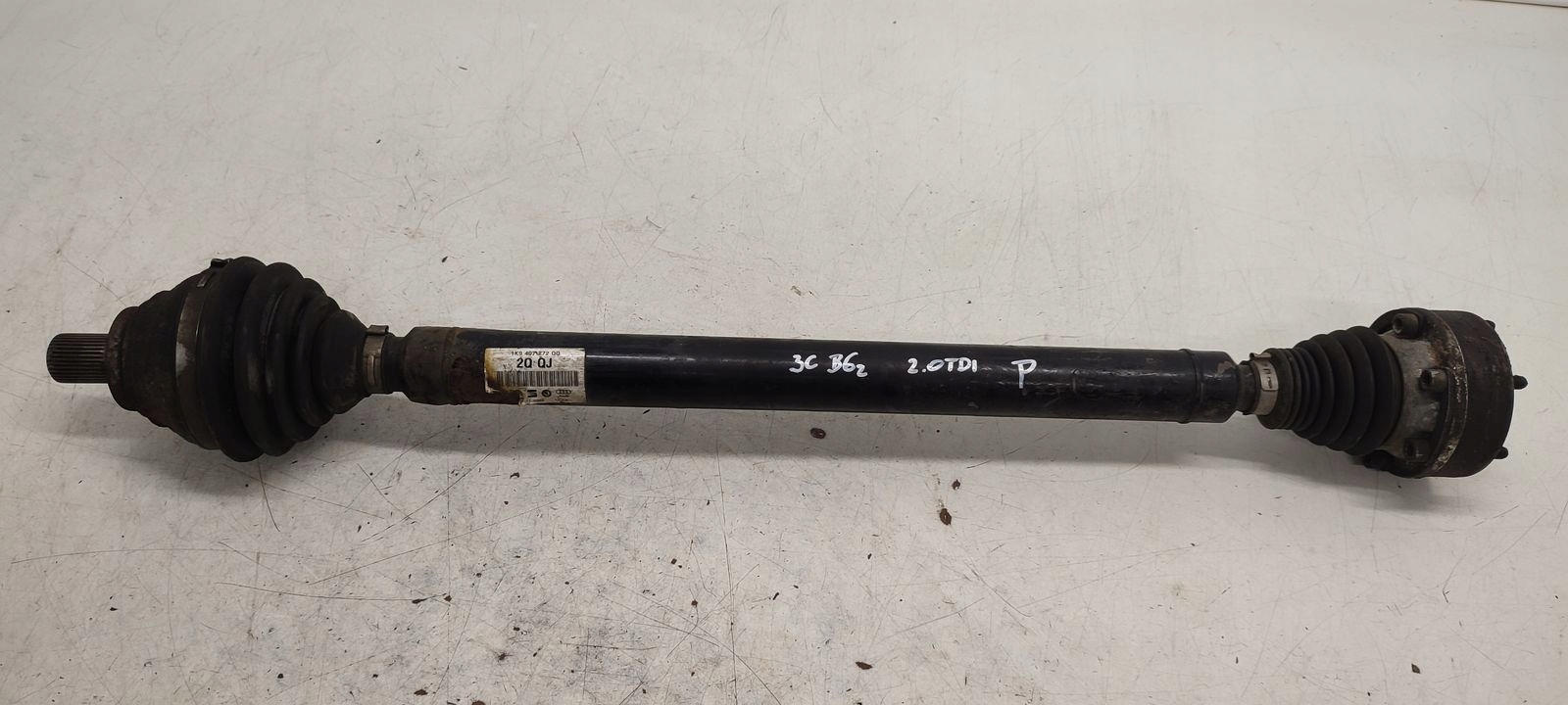 semi-axis right long VW Passat B6 2,0 TDI CR