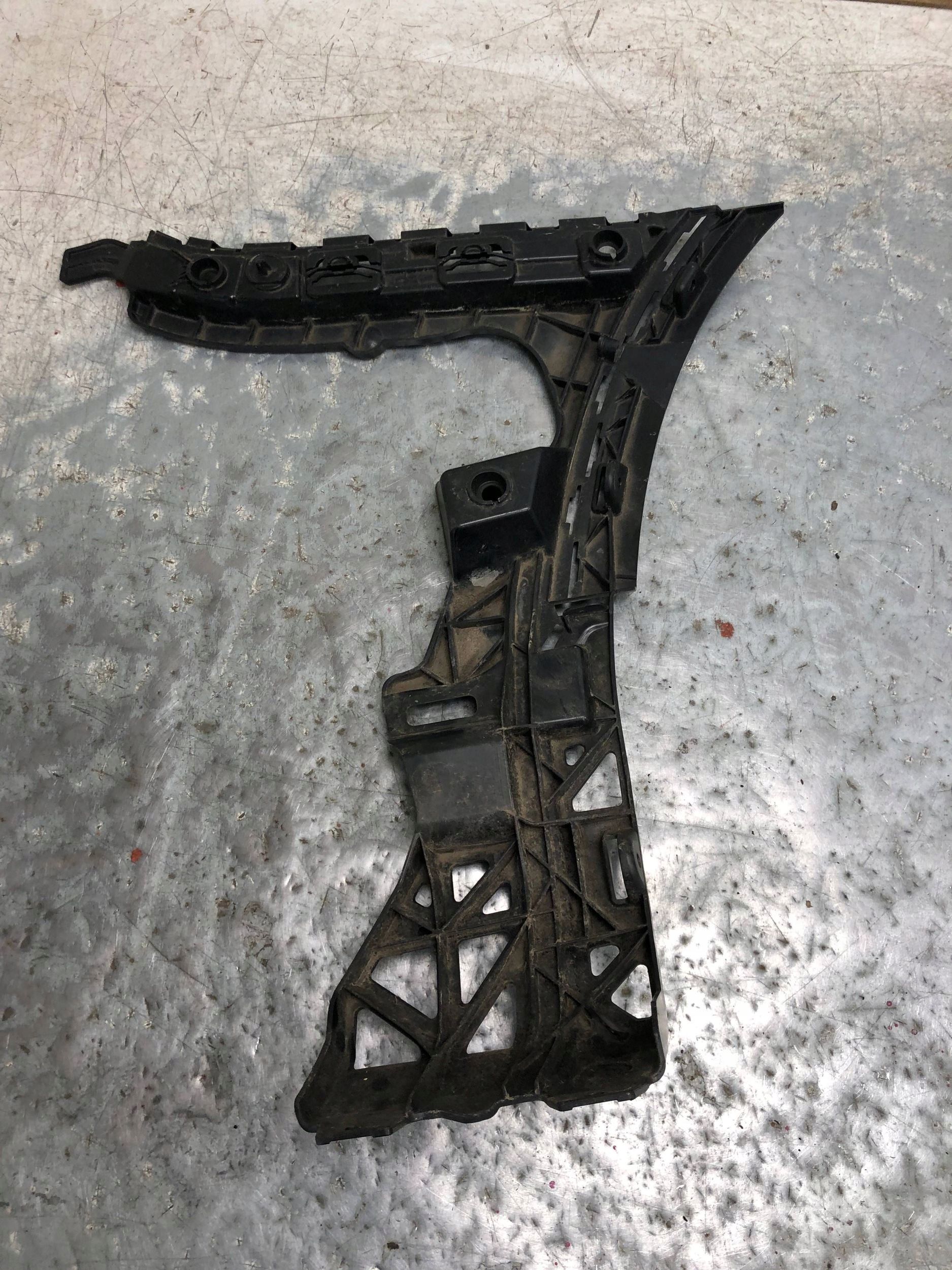 bumper bracket left rear part MERCEDES C253 X253 A2538858302
