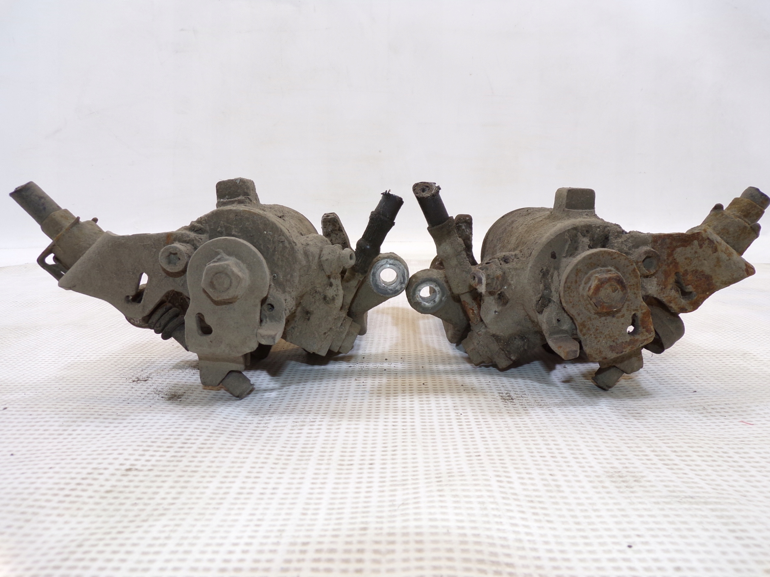 calipers brake rear. right left AUDI A4 GOLF IV