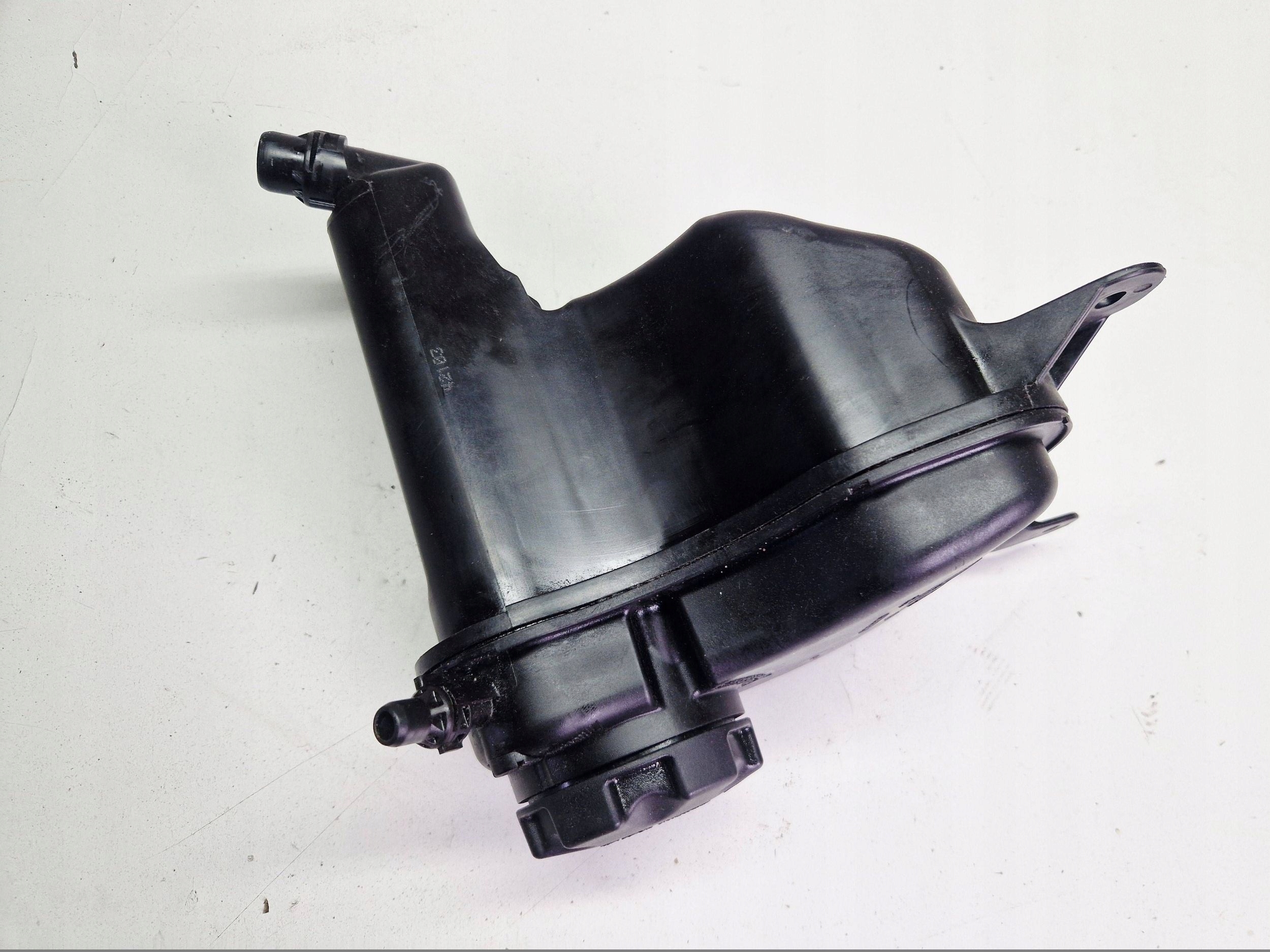 Ausdehnungsbehälter BMW 1 E81 E87 7519368