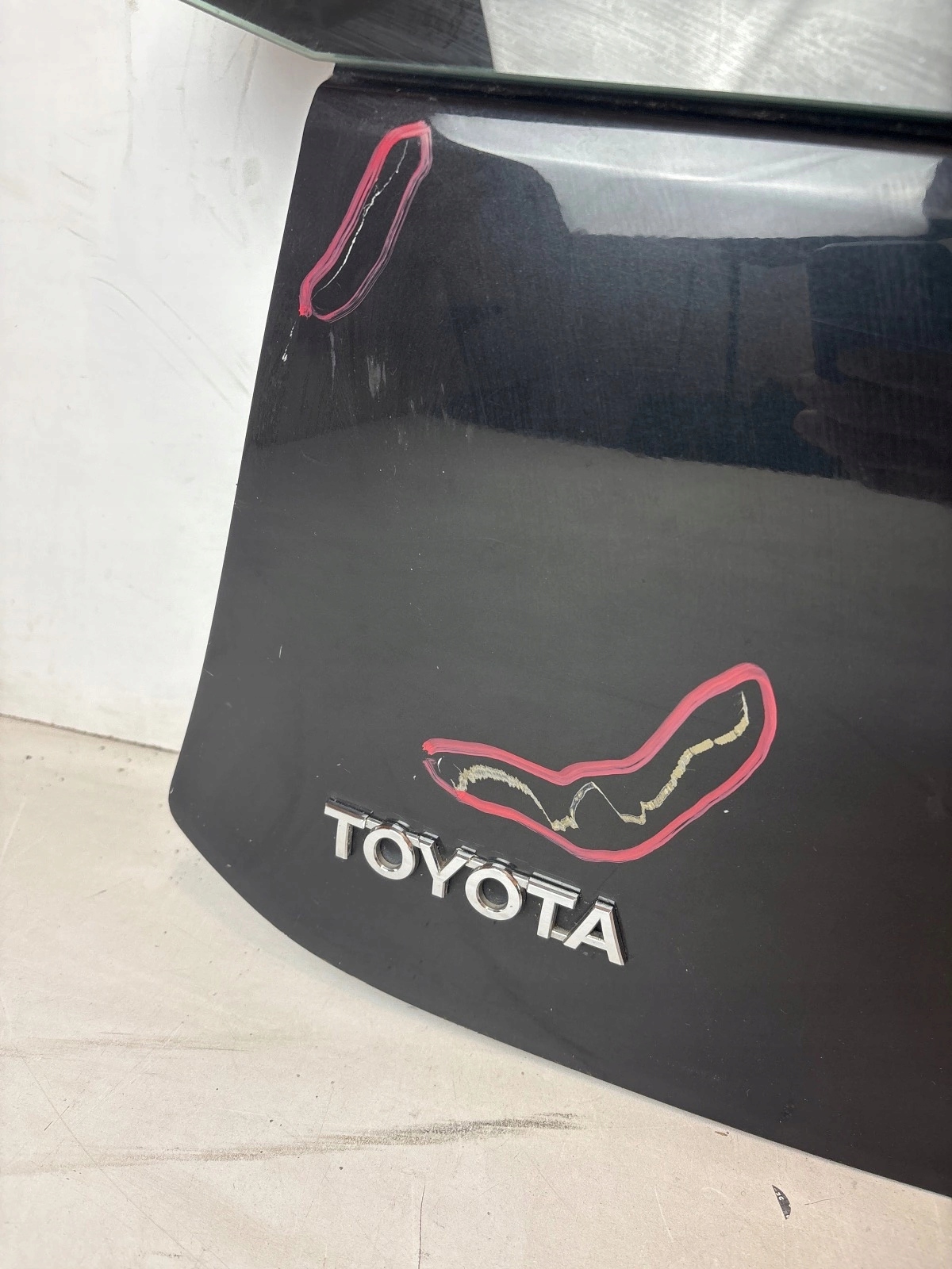 trunk door boot Toyota IQ black