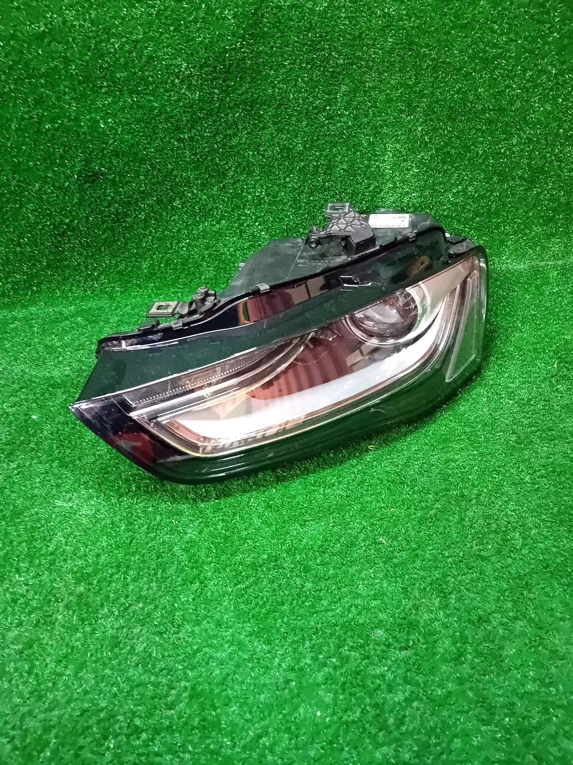 REFLEKTOR left front AUDI A4 B8 LIFT 07- BI-XENON SKRETNE NR.791