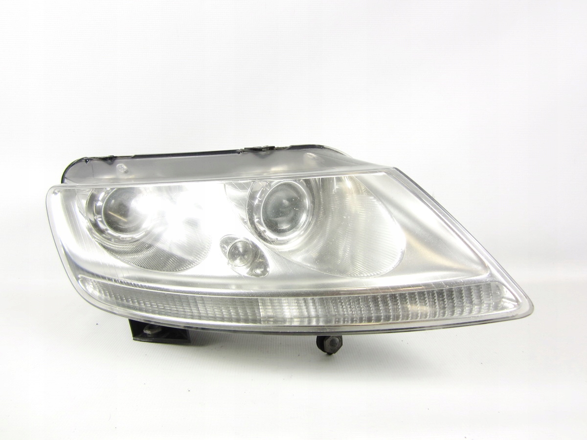 light front front right Bi-Xenon VW Phaeton