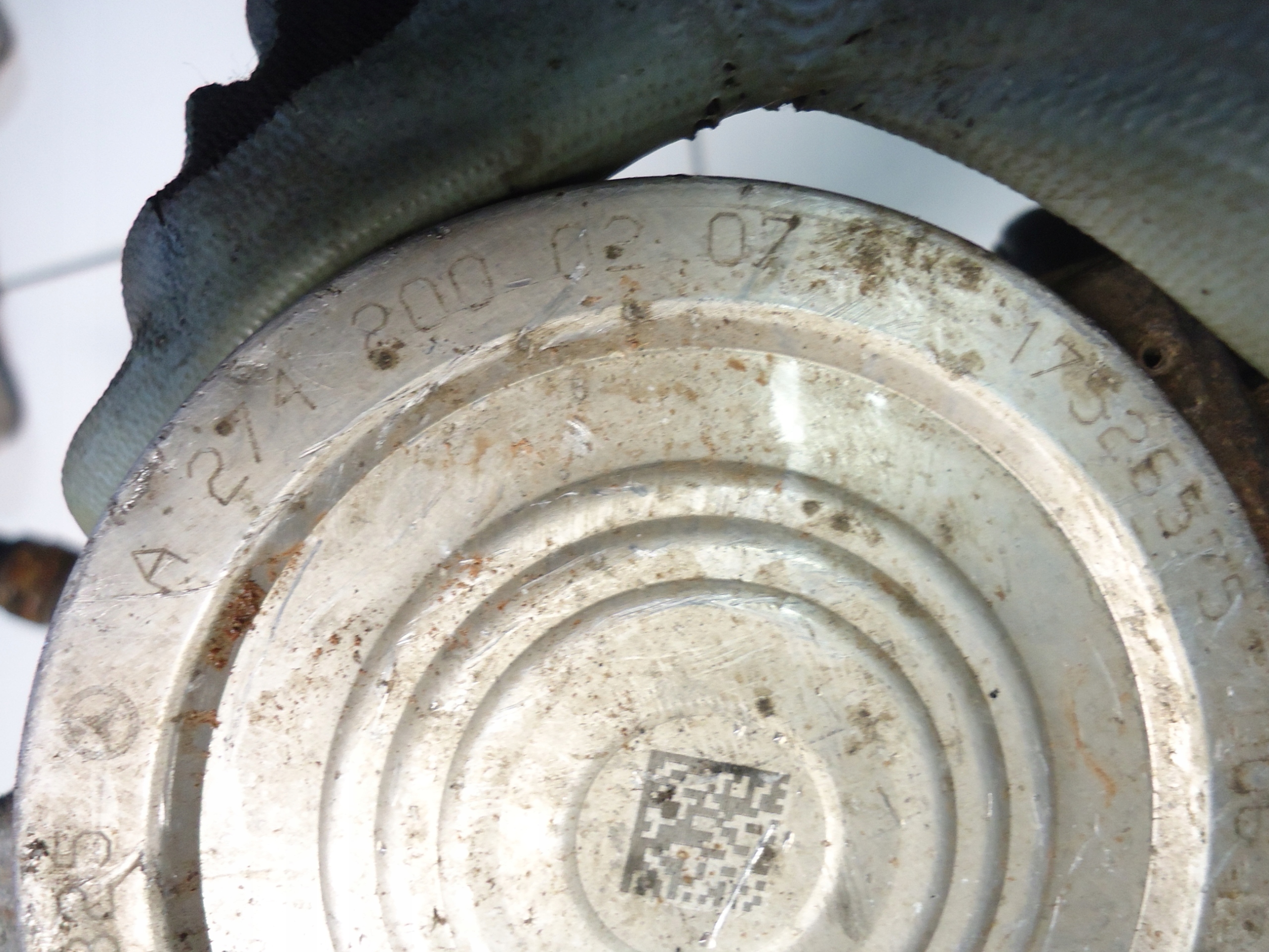MERCEDES W205 2.0CGI supplementary water pump A2742000207