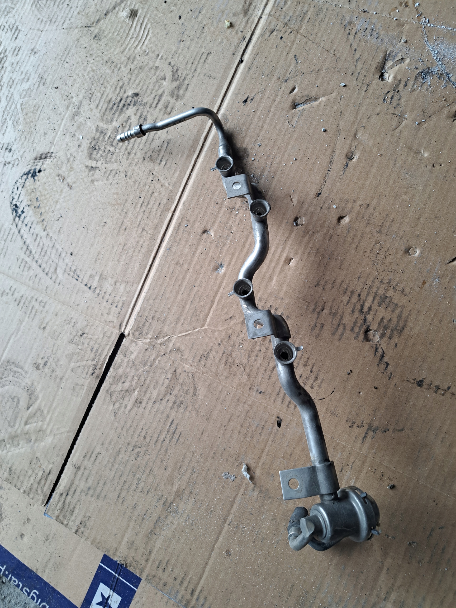 Rampe injection VW PASSAT 4.0 W8 07D133316H