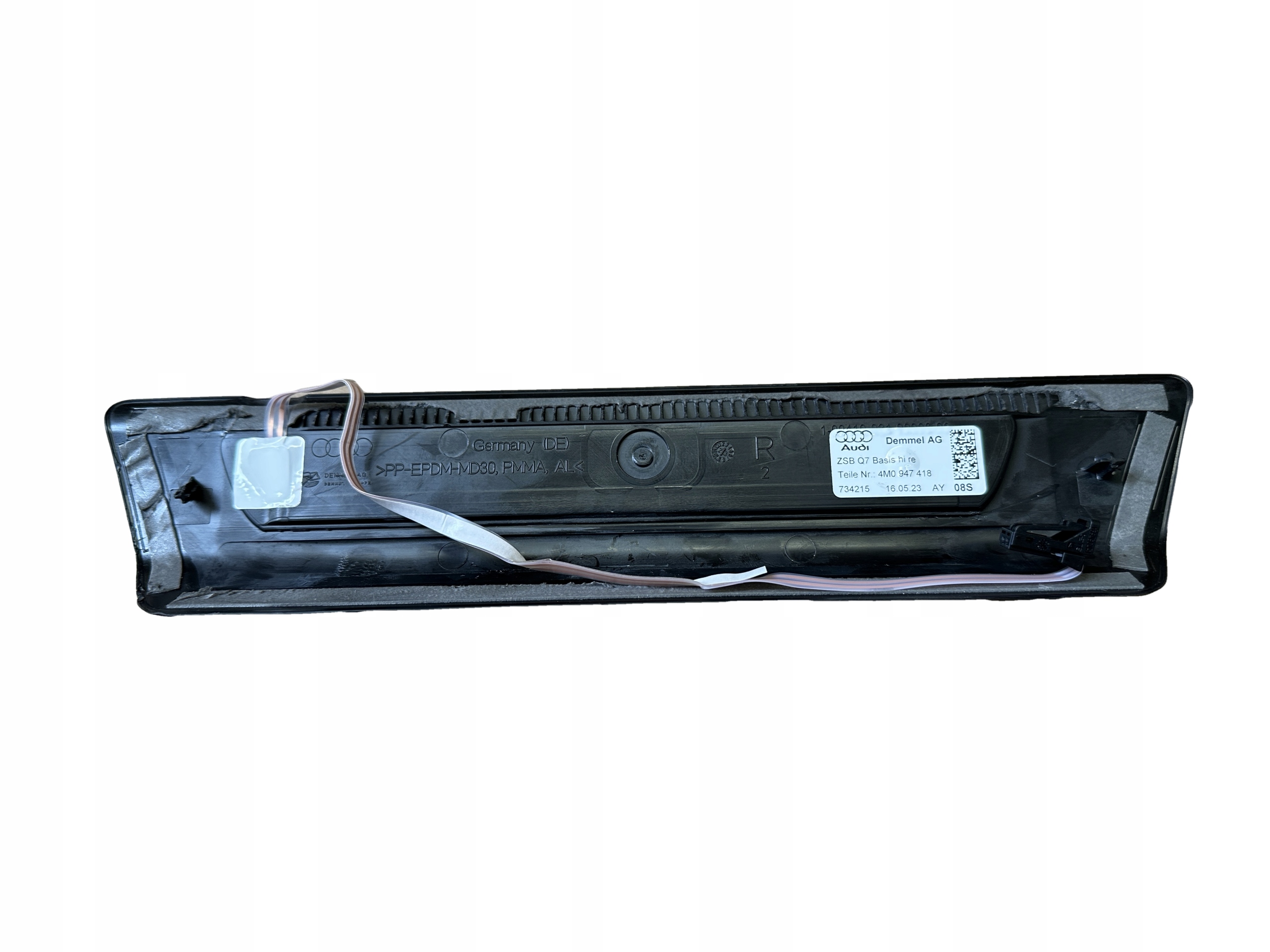 AUDI Q7 4M moulding threshold right rear part LED 4M0947418