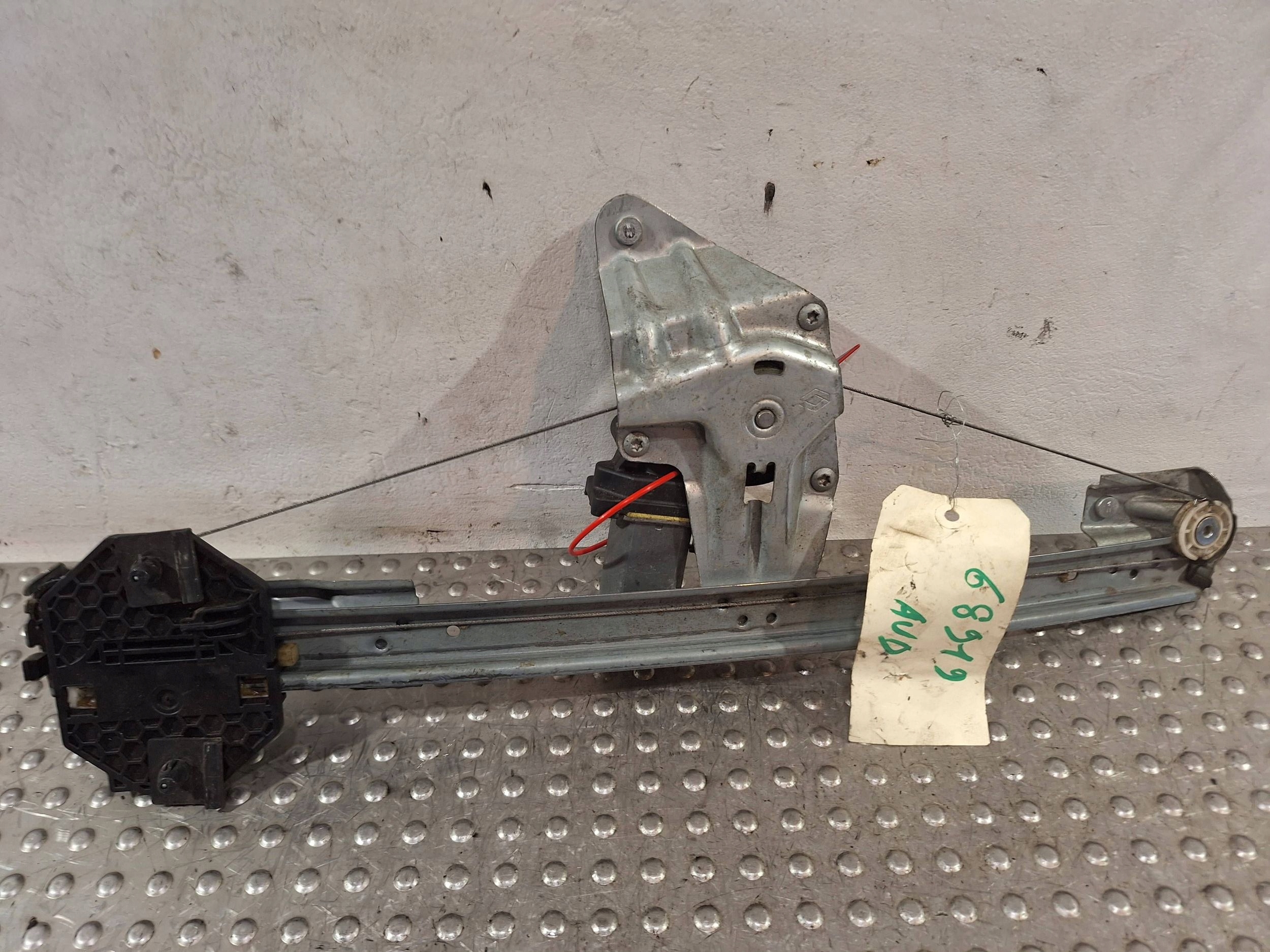 window regulator right front 807209299R DACIA SANDERO II 2012