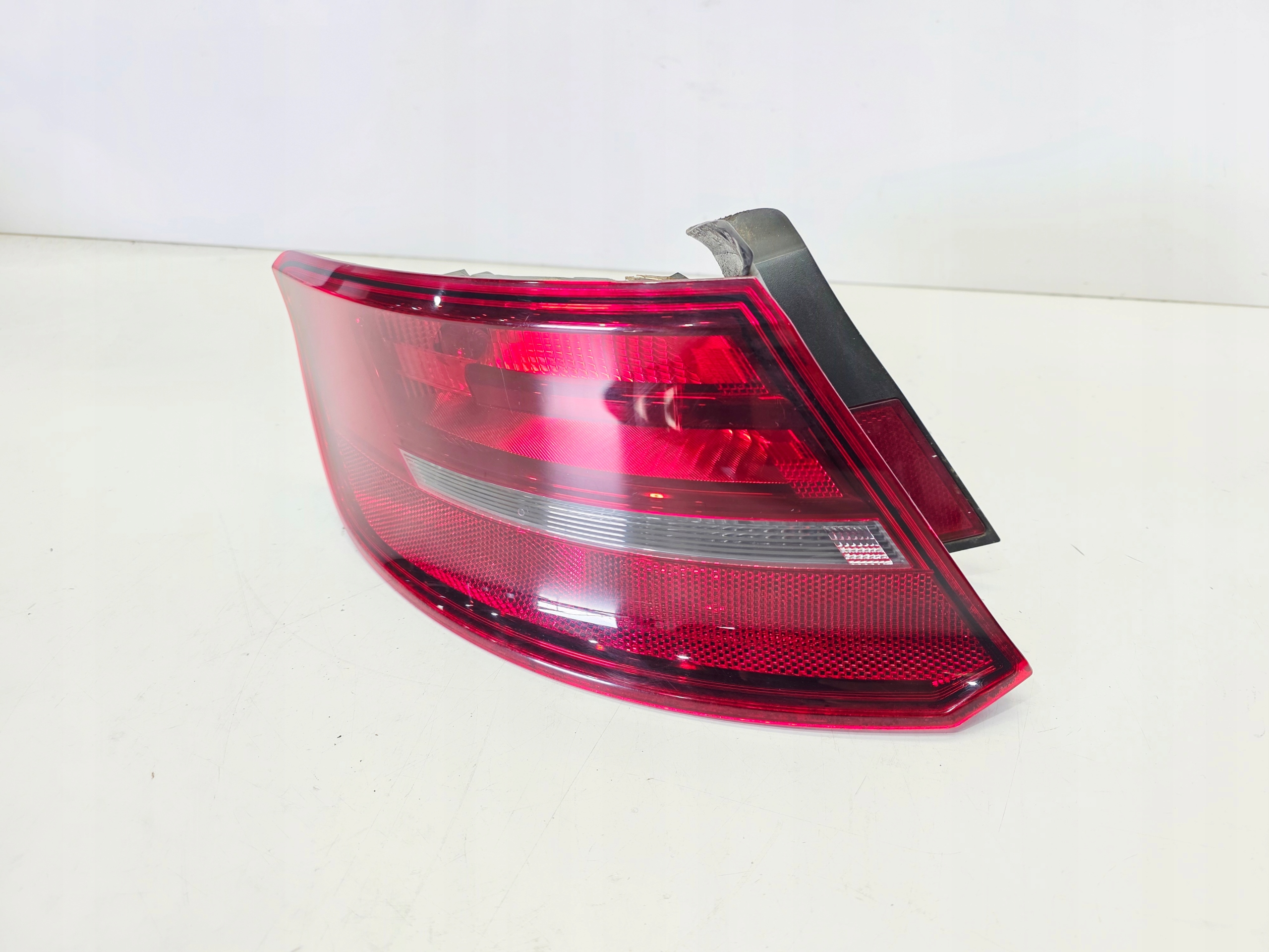 light left rear part W fender AUDI A3 8V SPORTBACK 8V4945095