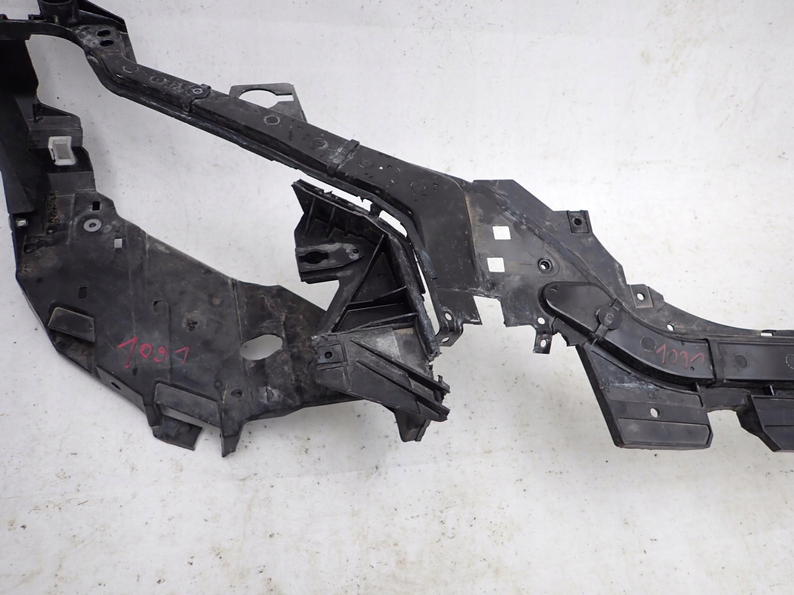 VOLVO XC40 12- support panel for radiators pillar front 31416490 right