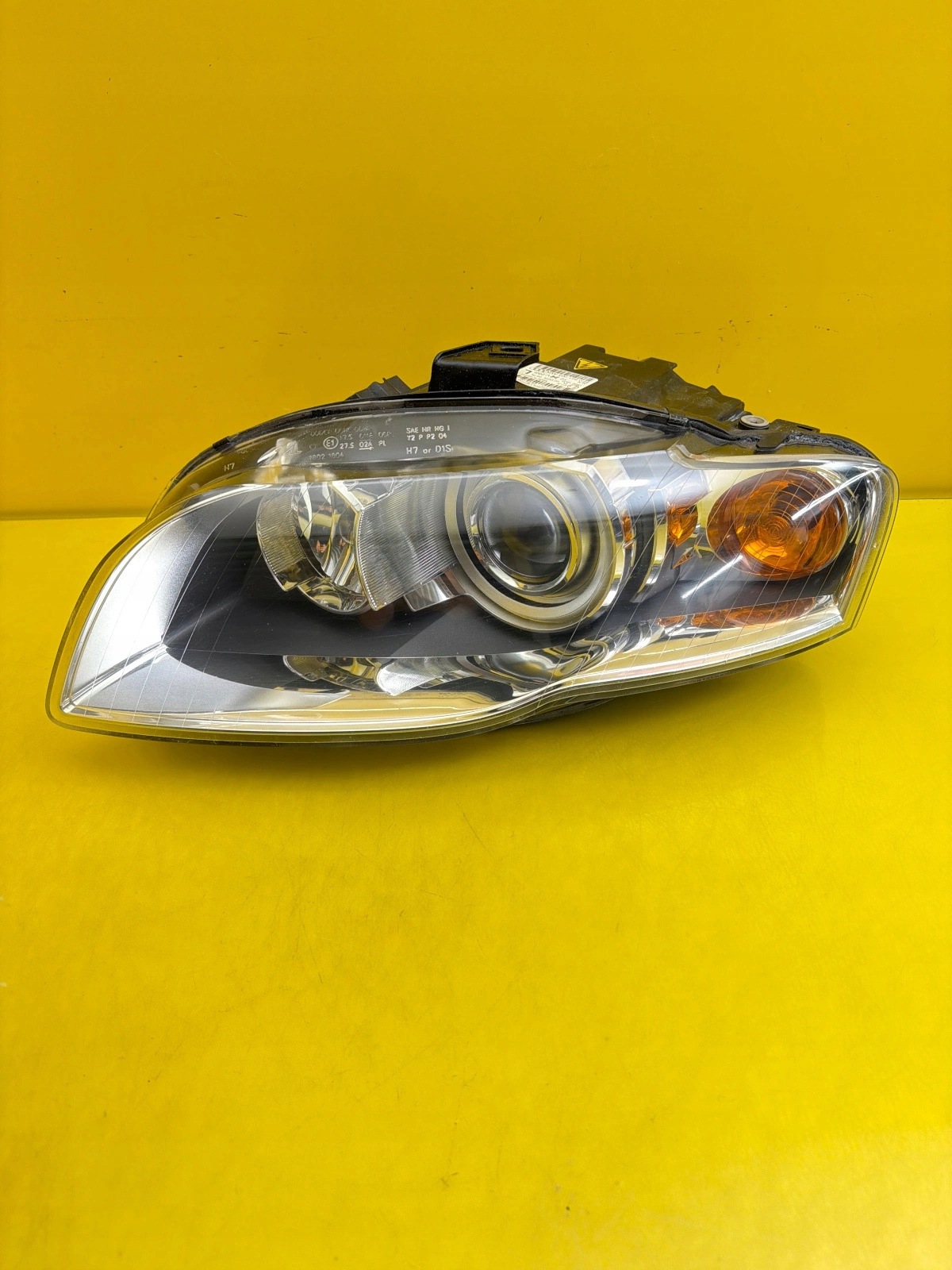 feu gauche avant Audi A4 B7 Bi Xenon 2005-2008 8E0941003AM