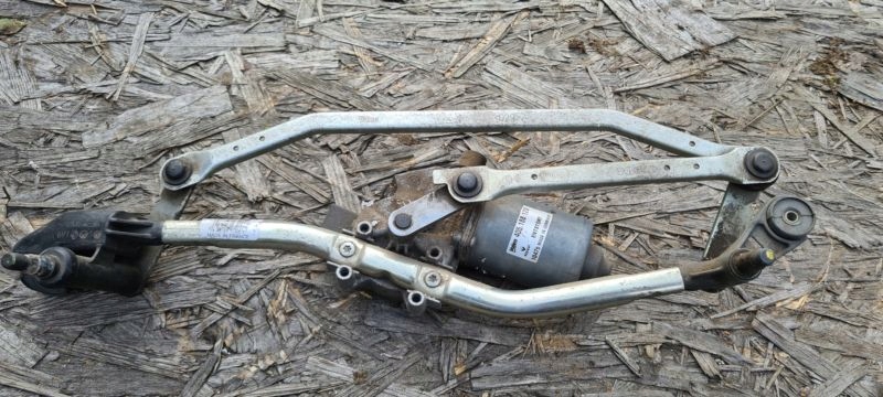 SILNICZEK WYCIERACZEK MECHANIZM RENAULT LAGUNA III