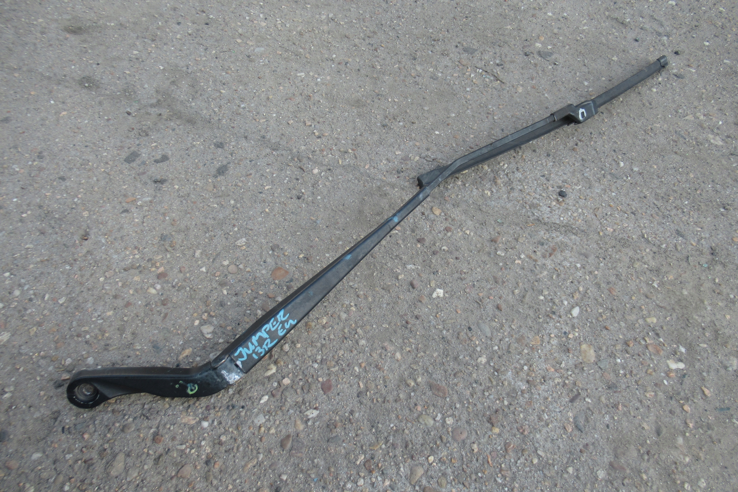 JUMPER BOXER 13R wiper arm right