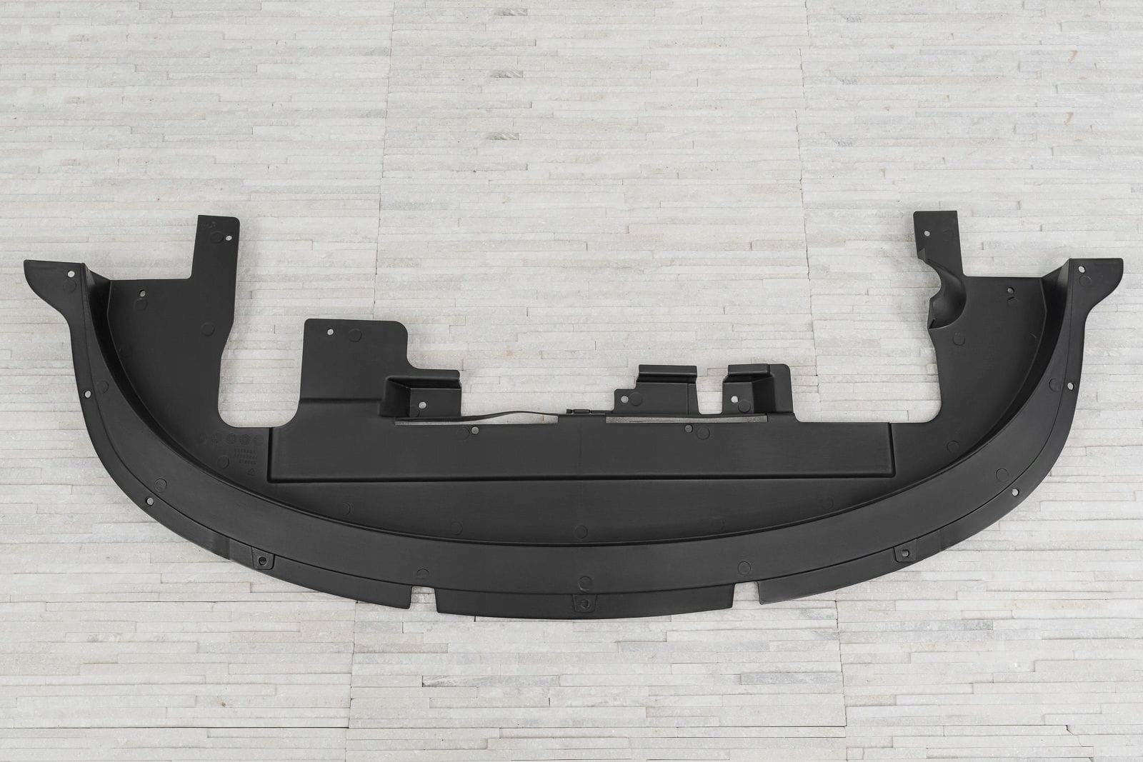 PŁYTA POD PRZEDNI ZDERZAK OSŁONA SILNIKA 68087244AA FIAT FREEMONT 2011-2015 Strona zabudowy przód