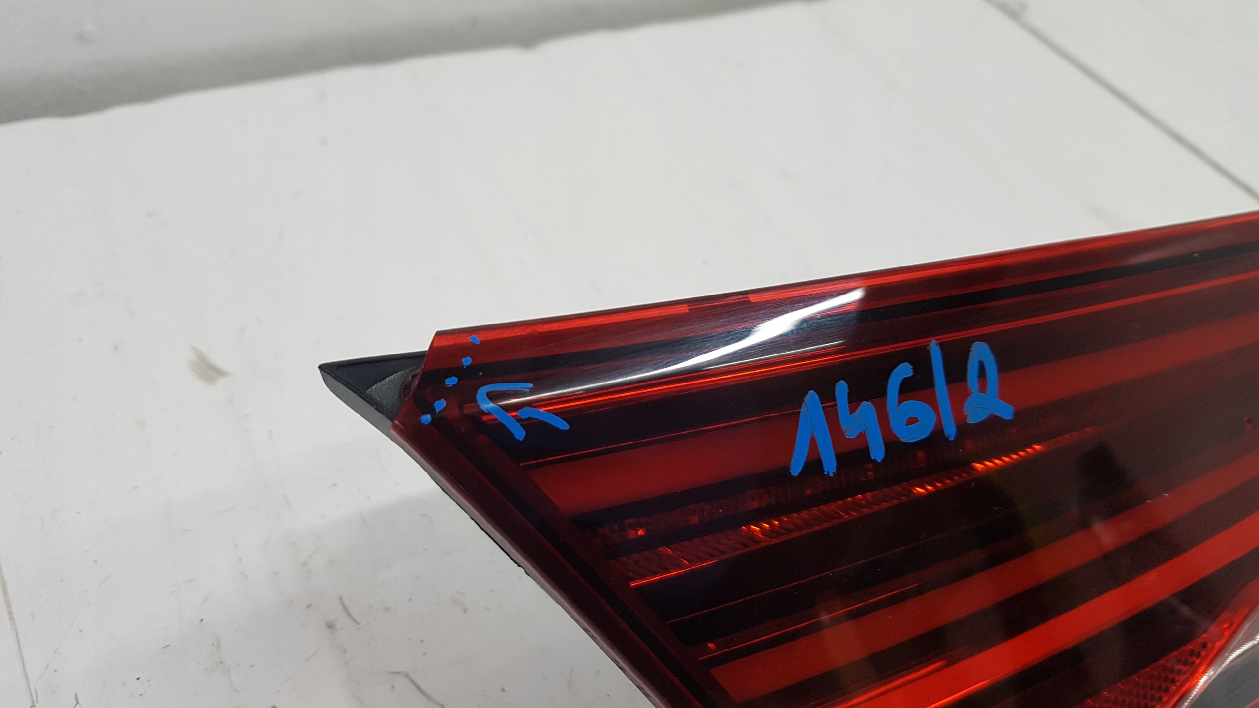 SEAT LEON III LAMPA TYŁ LEWA W KLAPĘ EU Wersja Europejska