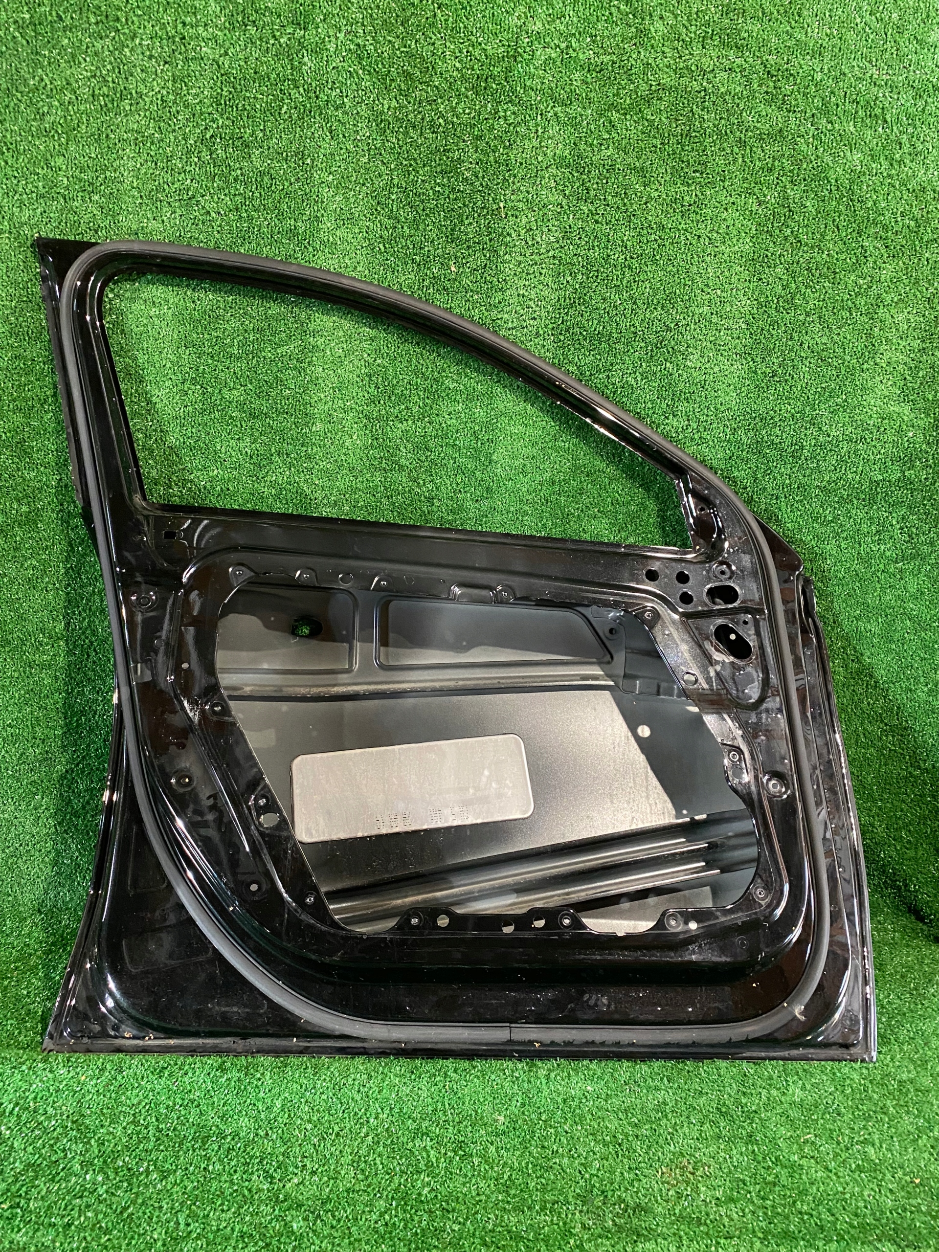 door front left MERCEDES A-KLASA W177