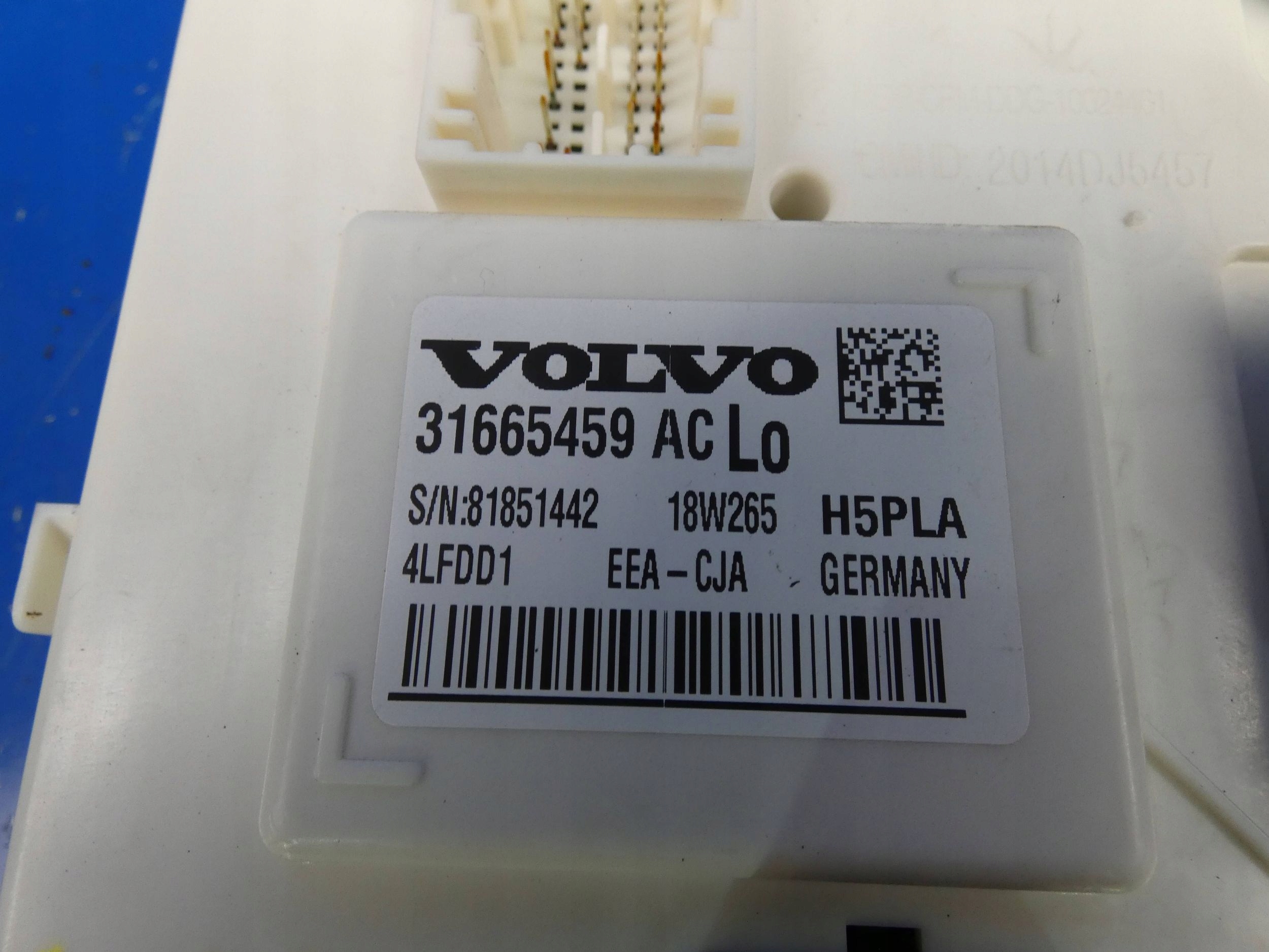 VOLVO V60 II S60 III 18- module control unit CEM